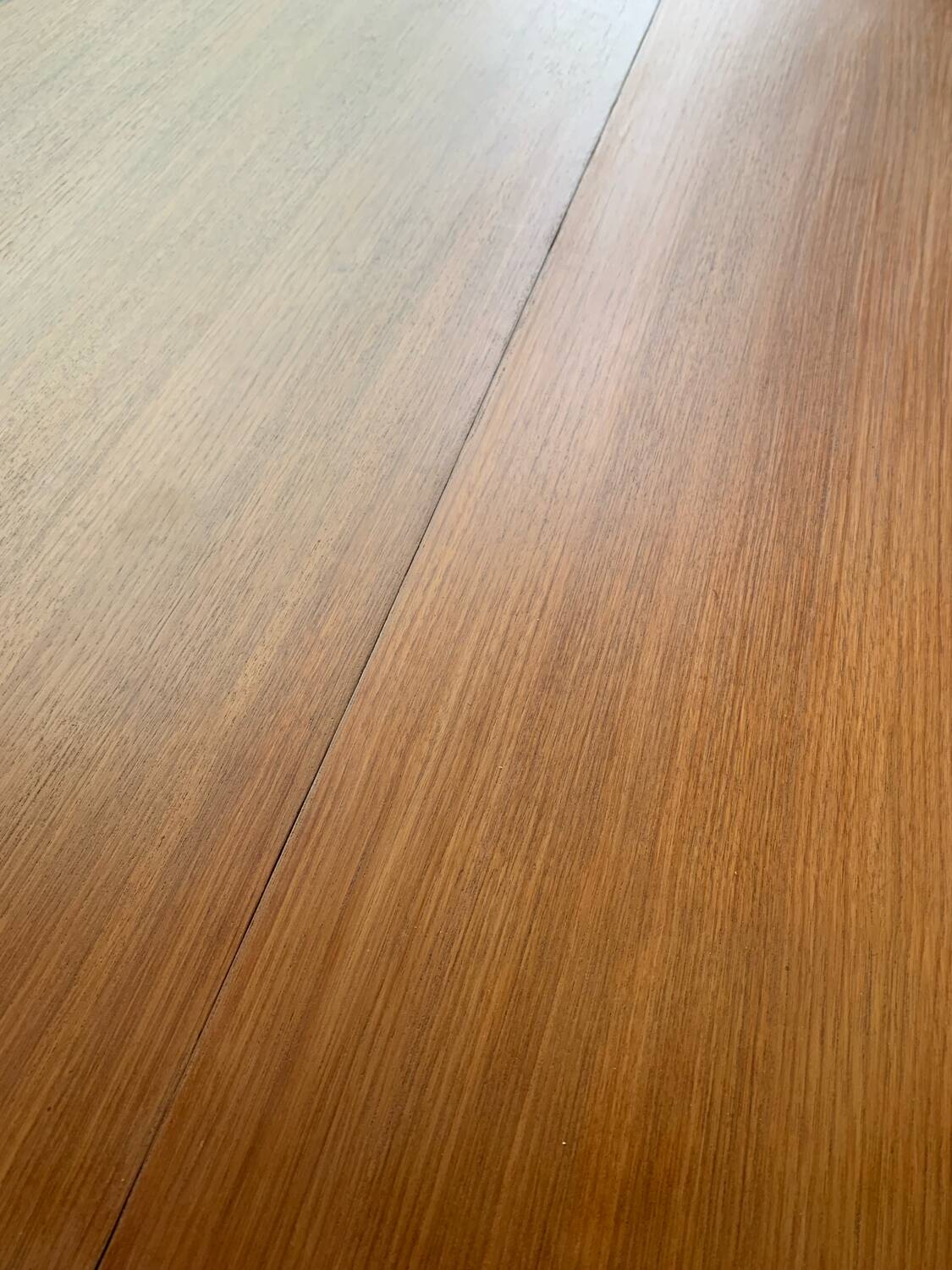 Vintage round extendable table