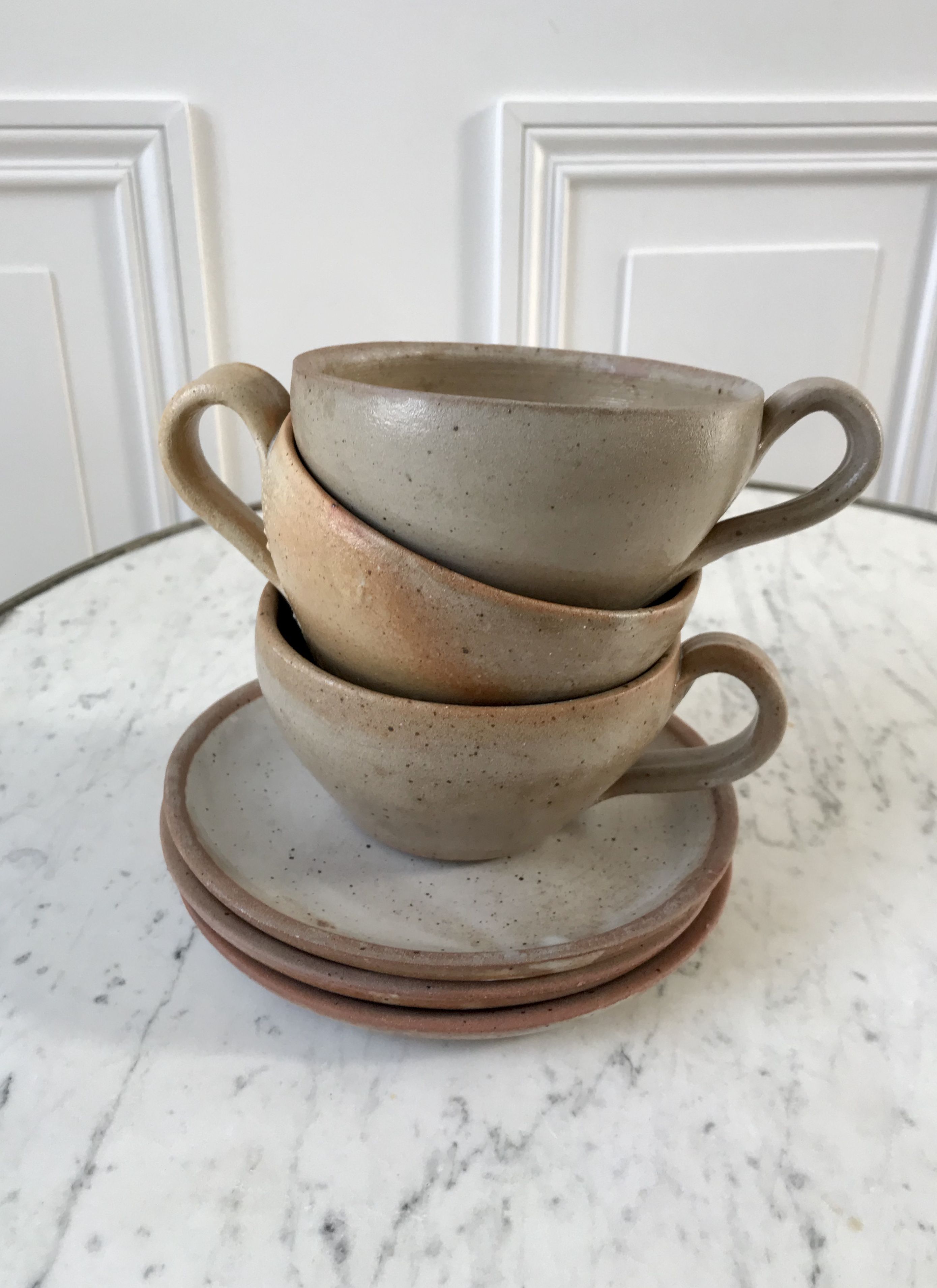 Set of 3 large tea cups and their saucers in artisanal sandstone 70s