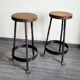 Lot de deux tabourets de bar artisanal