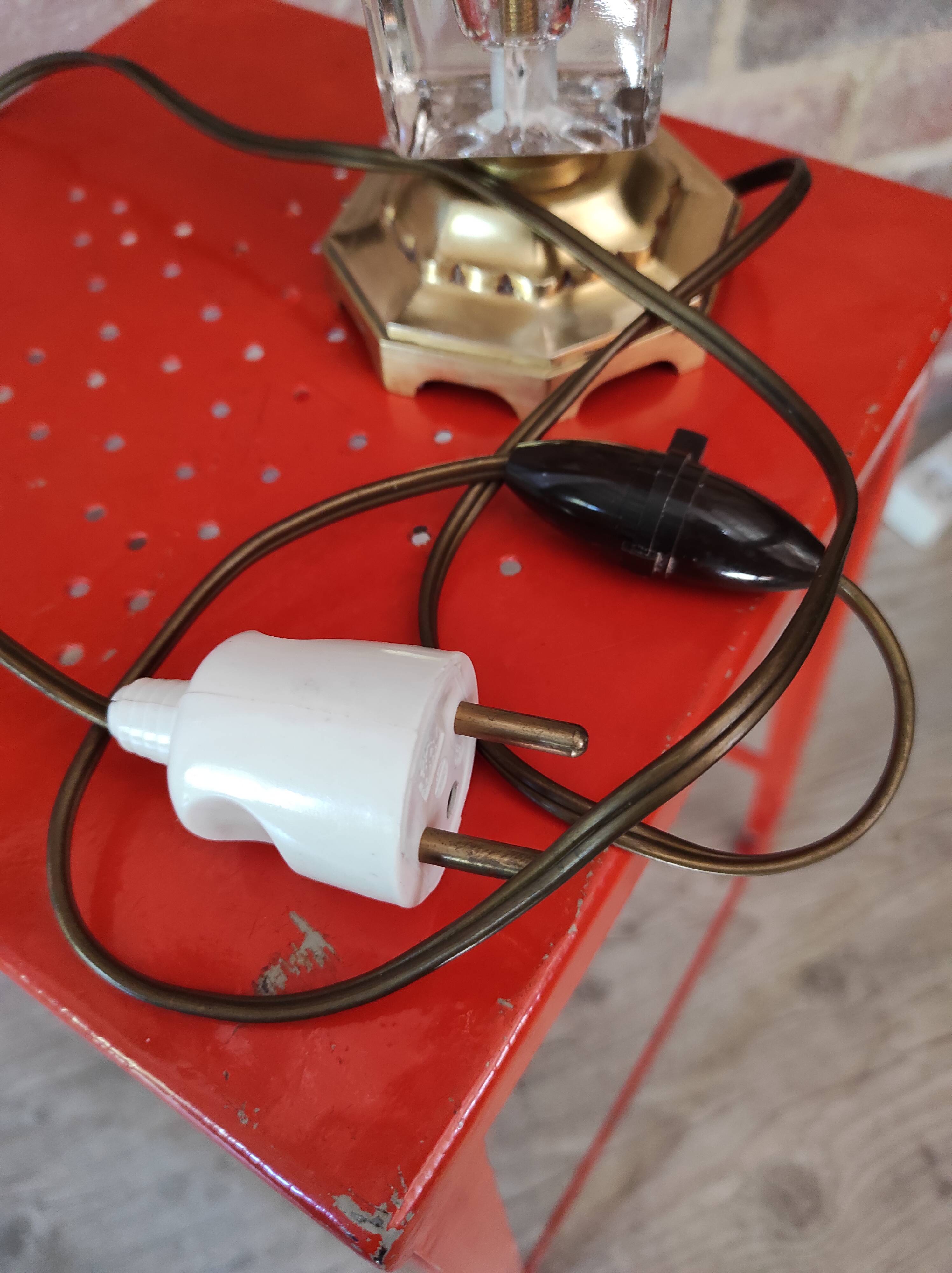 Bedside lamp in art deco glass