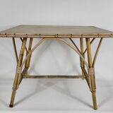 Table basse en rotin