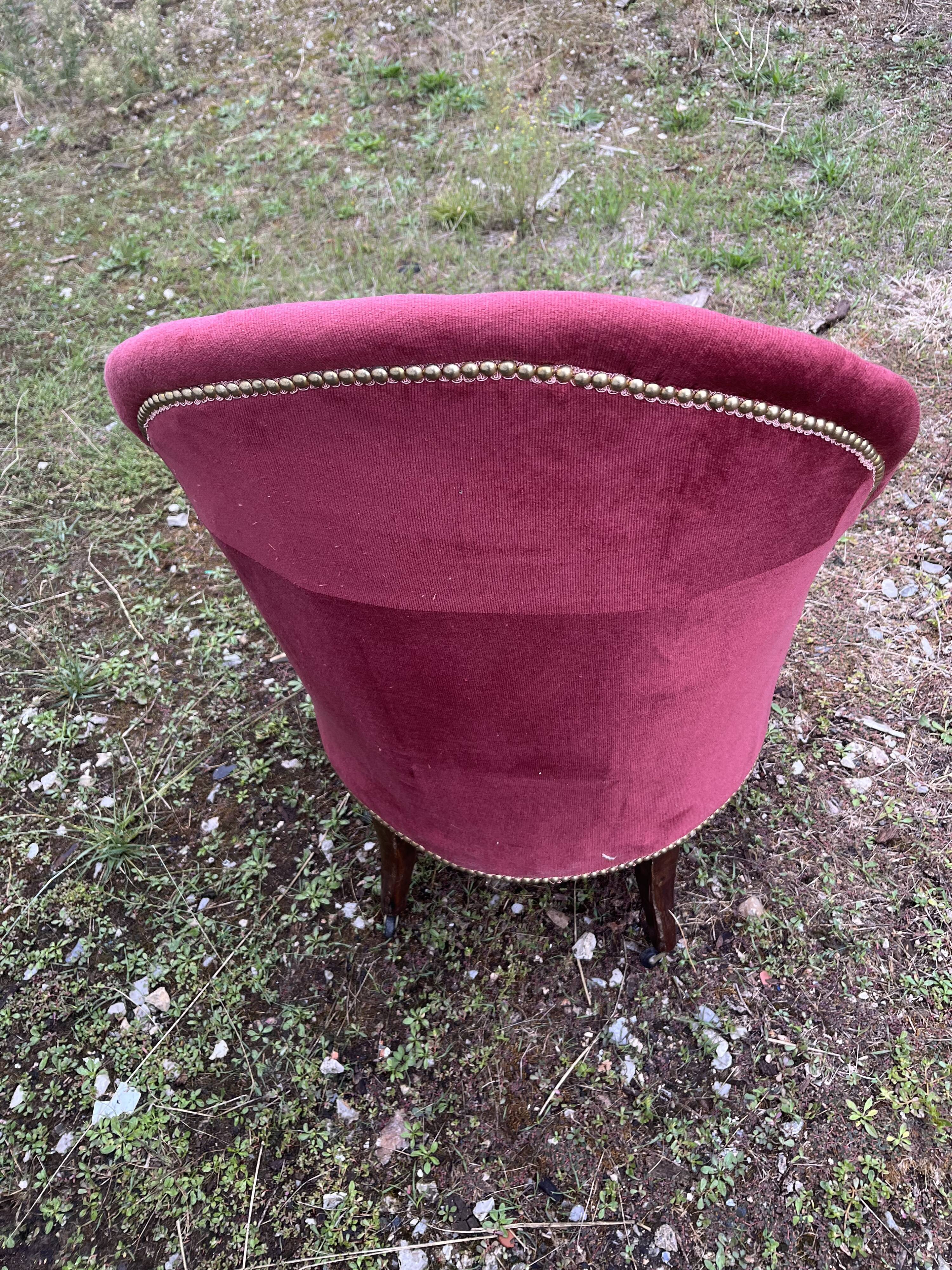Toad armchair
