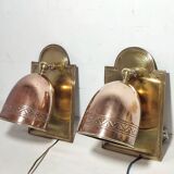 Par de apliques de bronce. España, 1950s.