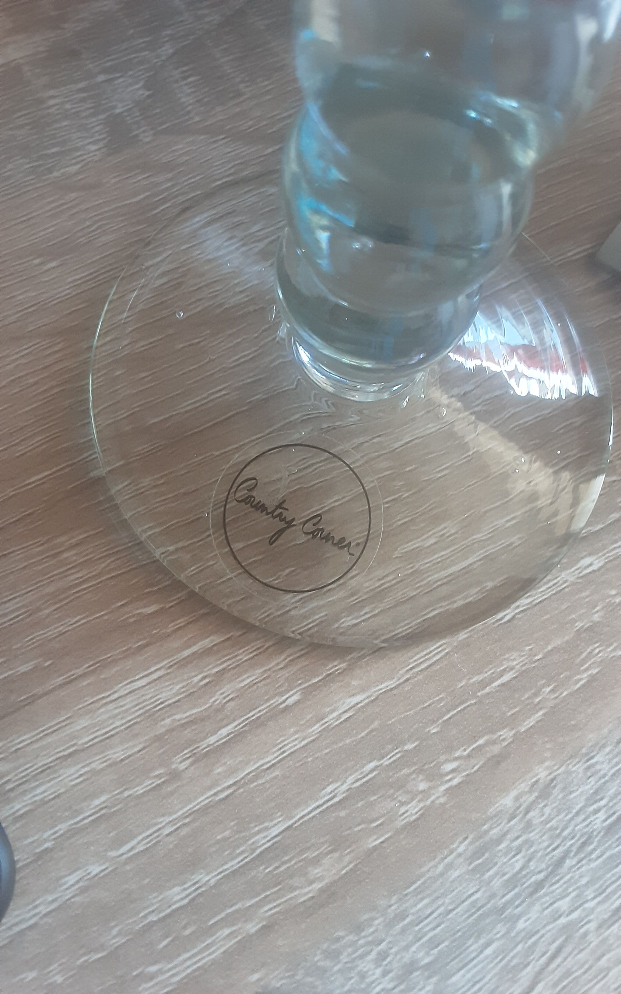 Lot 4water glasses or vintage wine