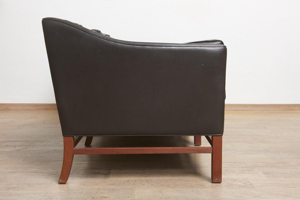 Scandinavian couch in leather and teak 1963