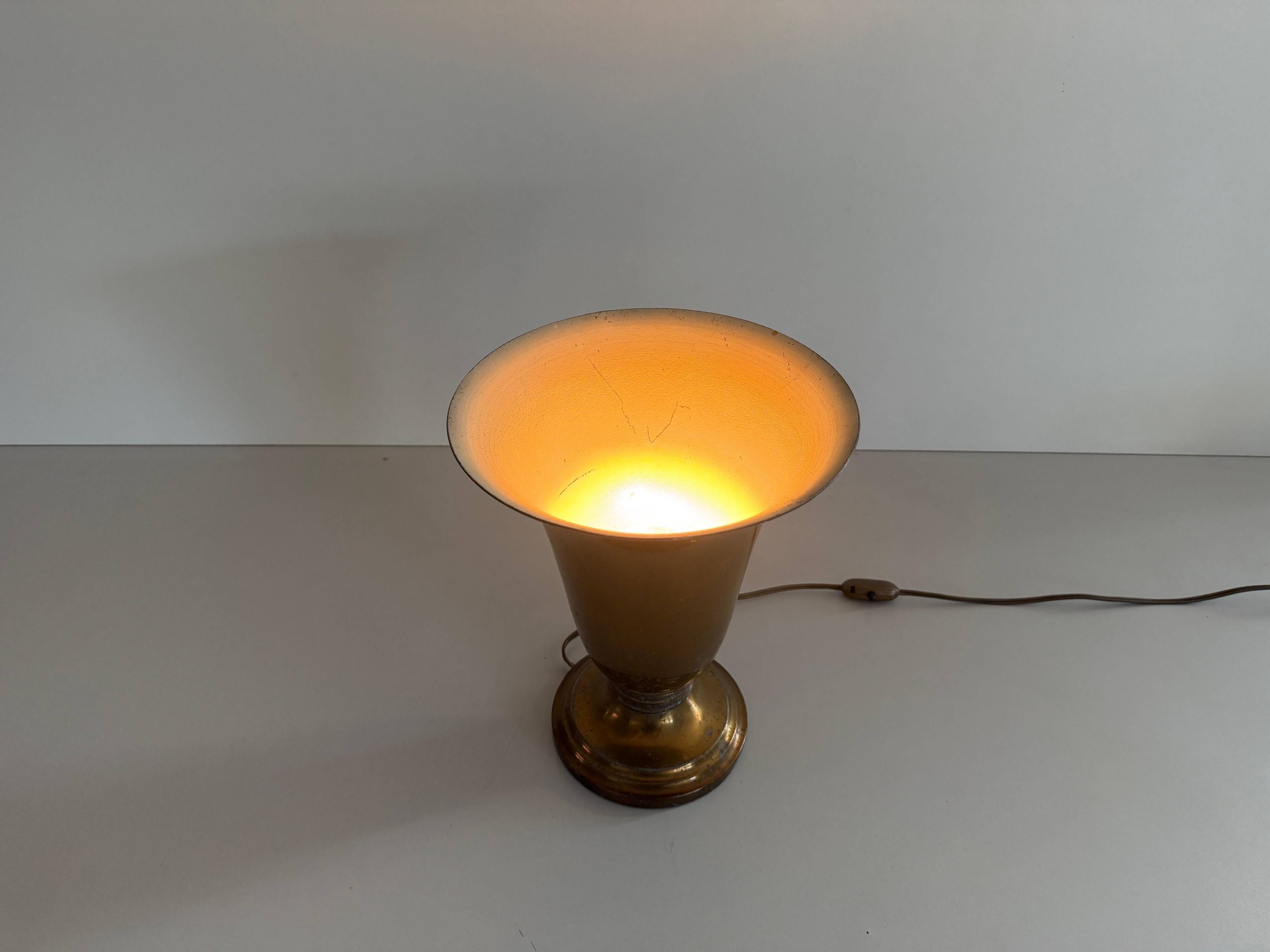 Art Deco conical table lamp in brass by Mazda, 1940s, France
