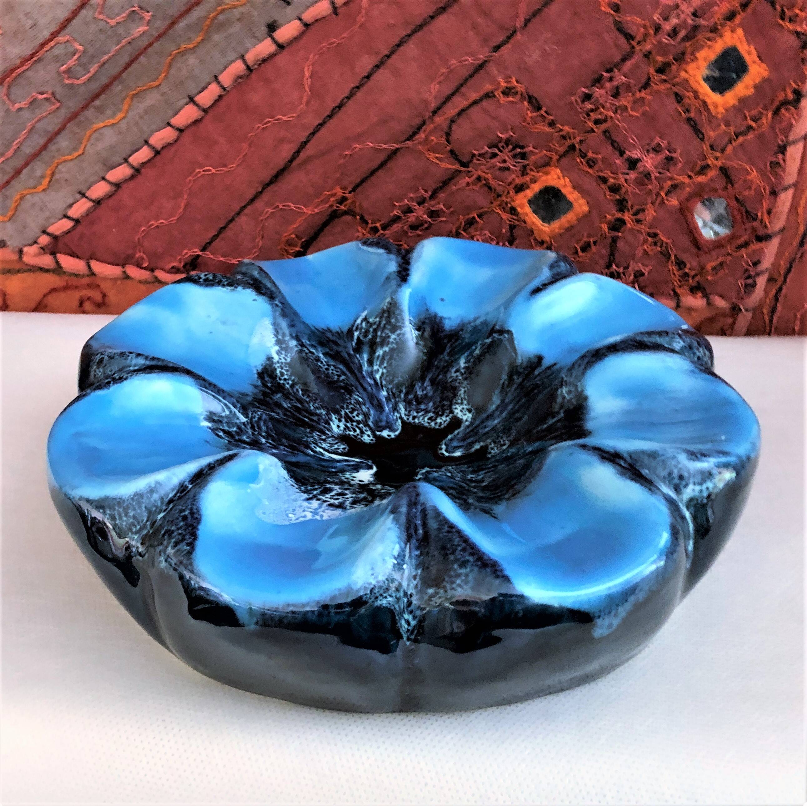 Gros cendrier vide-poche céramique bleue Vallauris vintage France