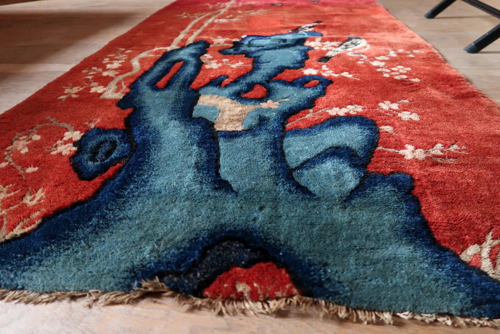 Antique 1920s Chinese Art Deco rug, Birds & Bamboo, 88cm x 184cm