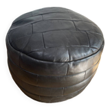 Pouf / Repose pied noir patchwork de cuir De Sede