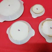 4 dishes or flowery ramekins