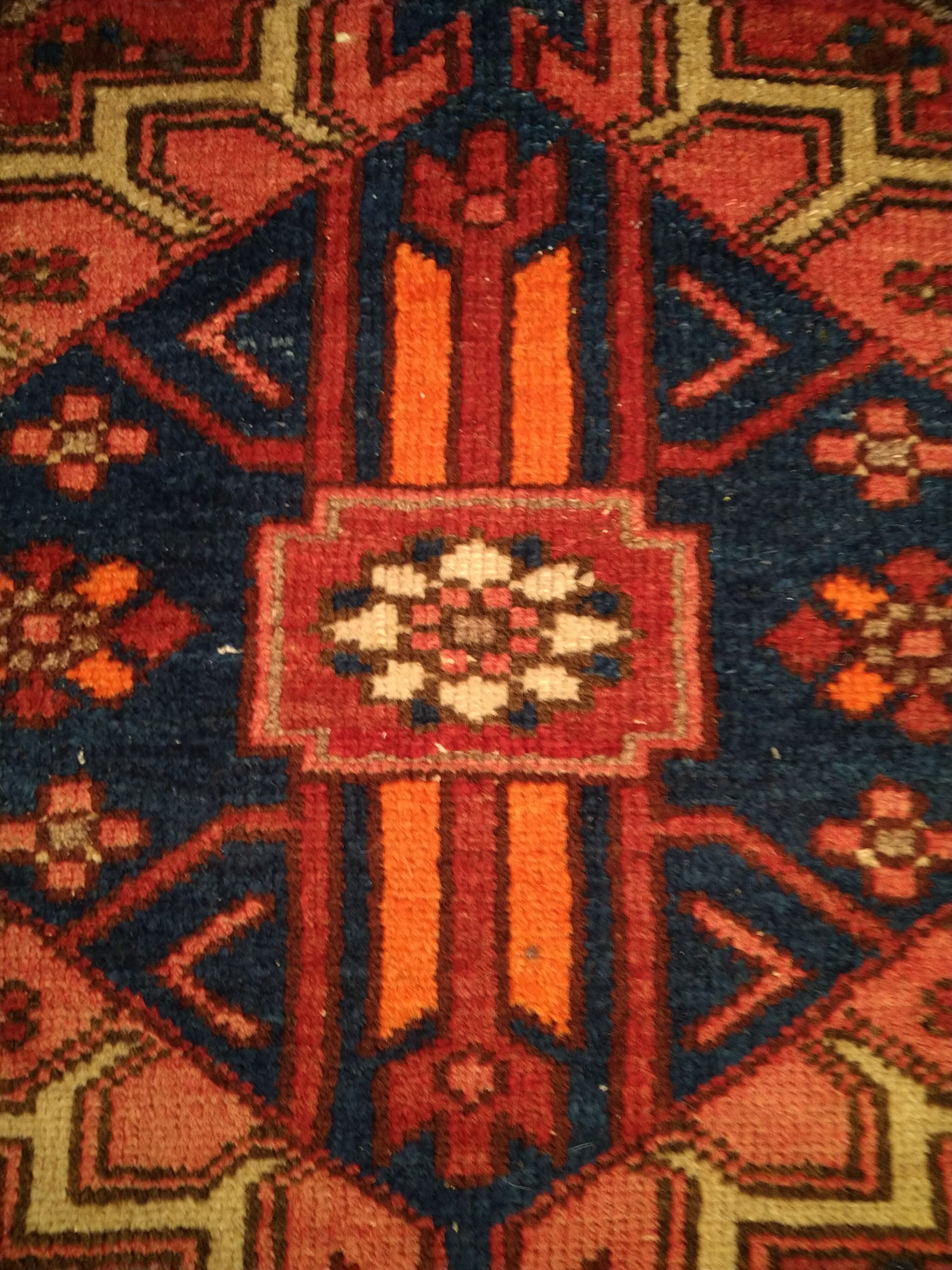 handmade Persian carpet 135*200 cm