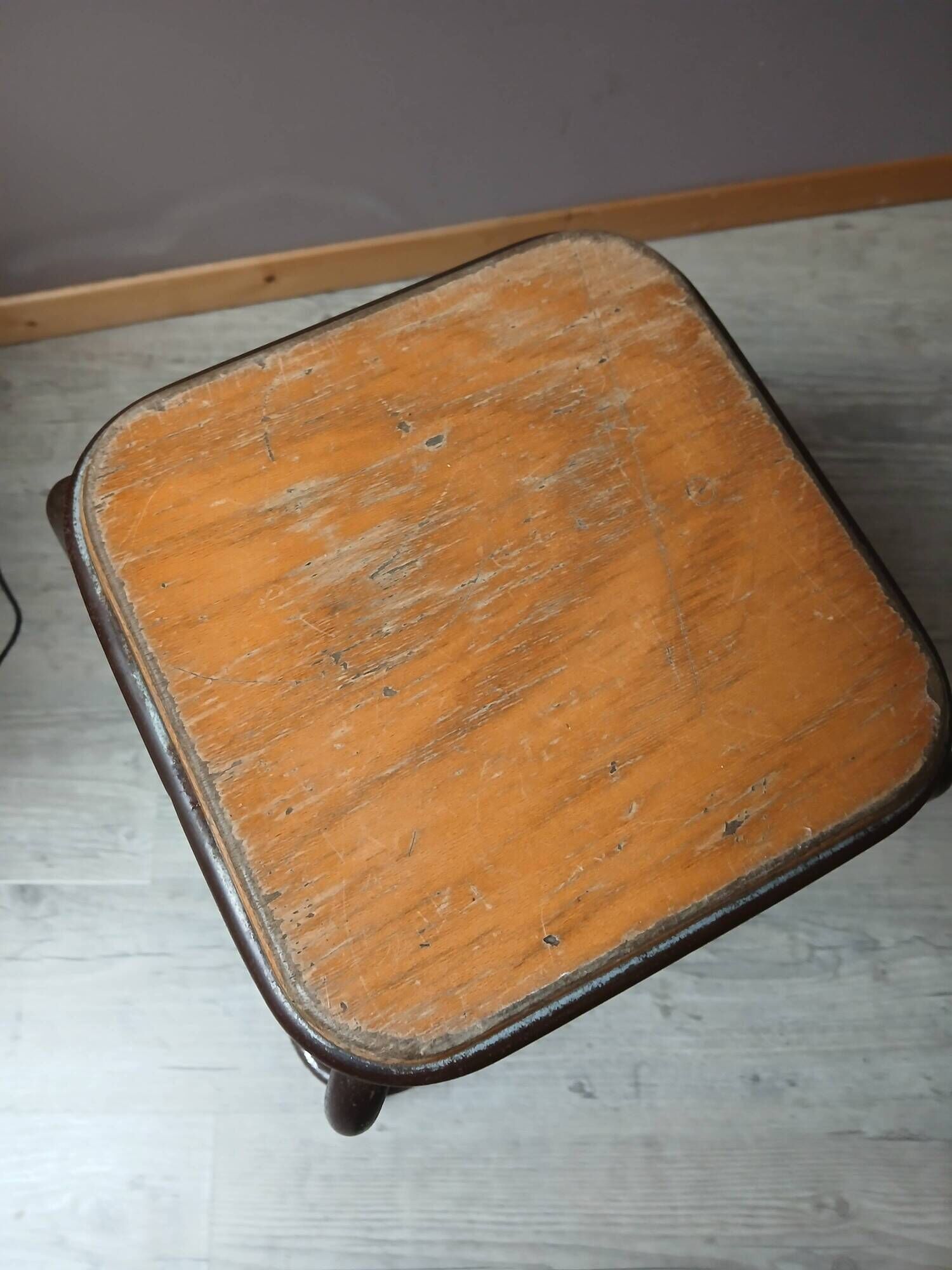 Tabouret industriel