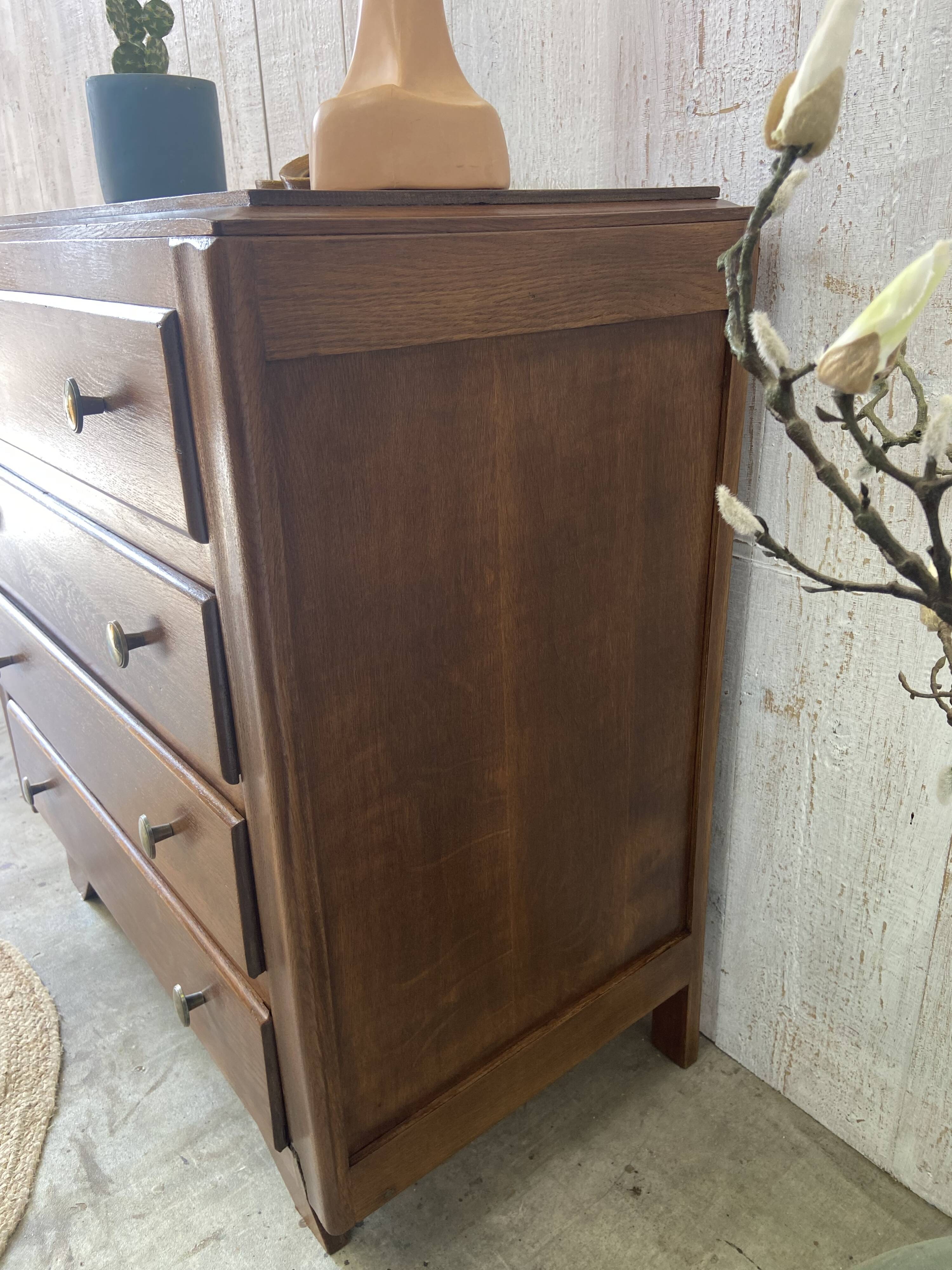 Commode vintage