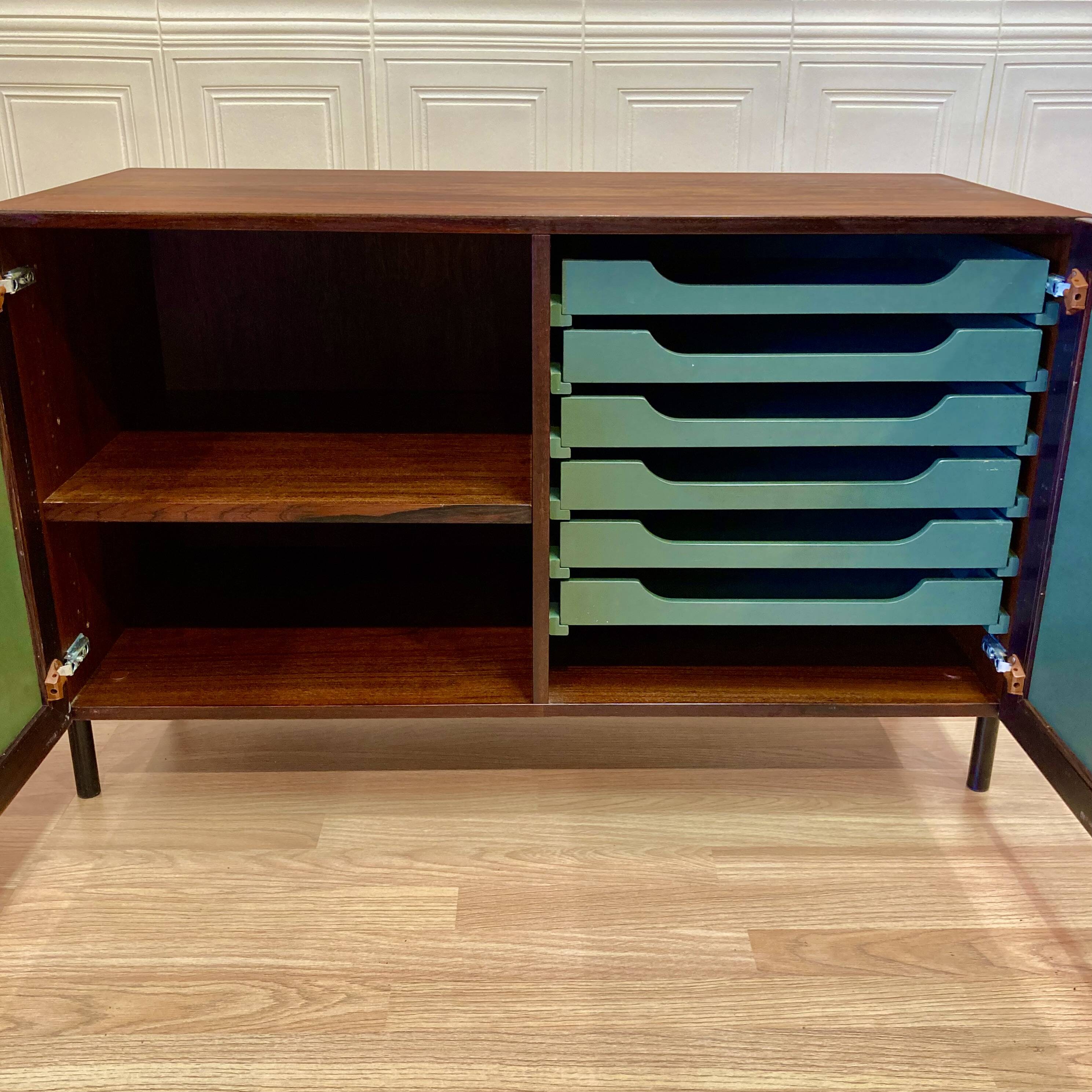 Commode palissandre et métal design 1950.