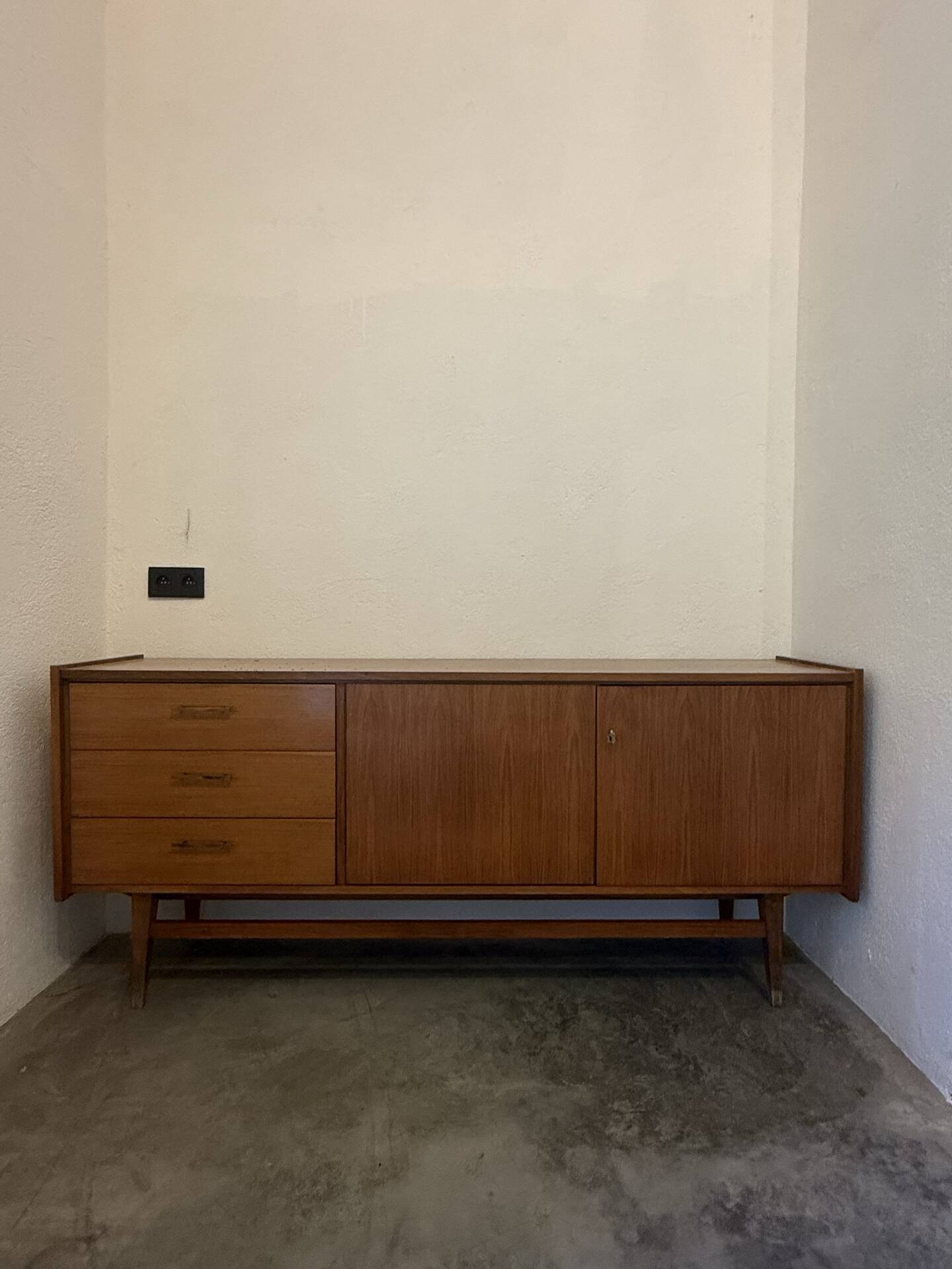 Scandinavian enfilade