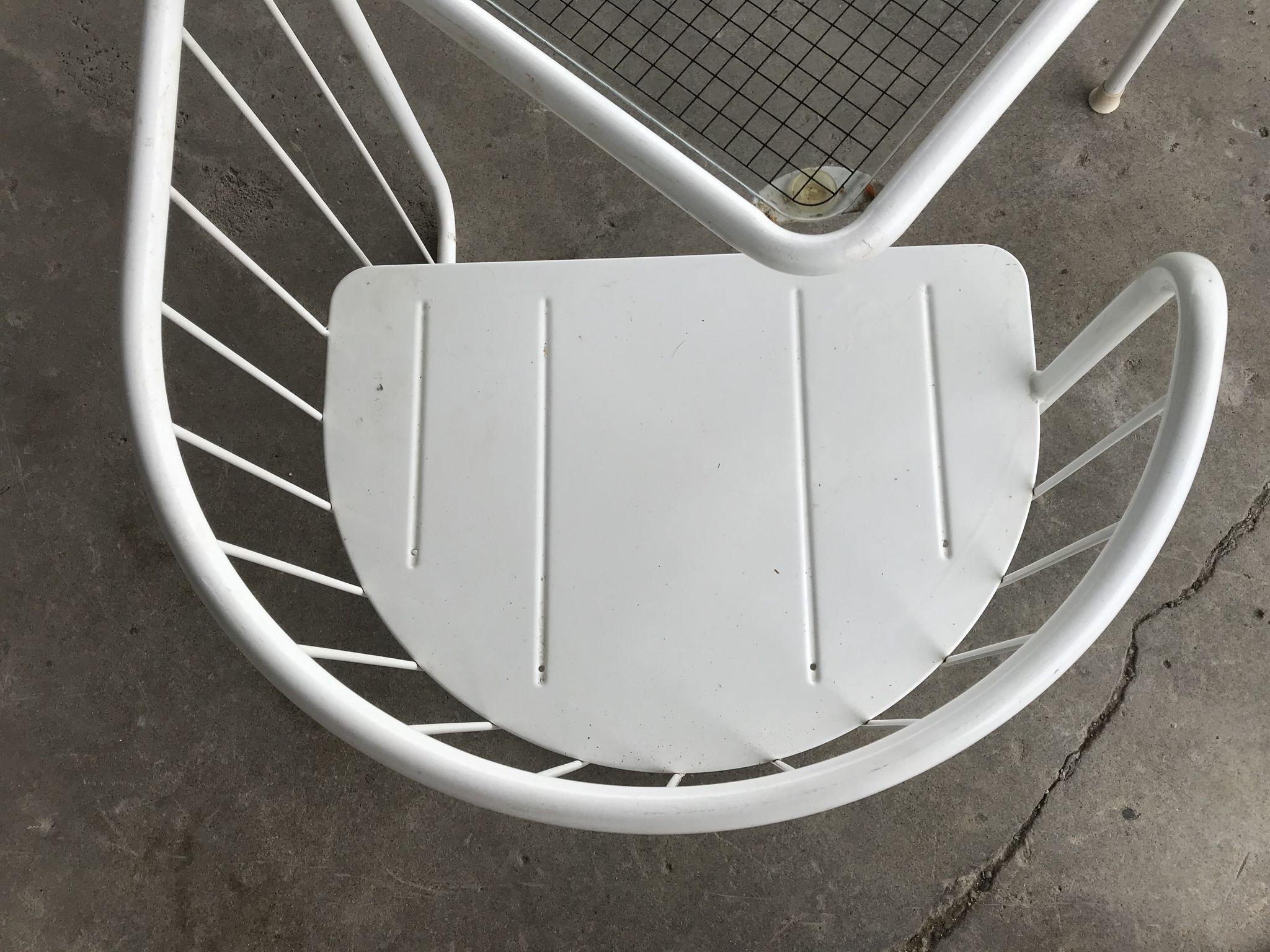 Vintage70's, Emu table in metal and glass, chairs swivelling under the table