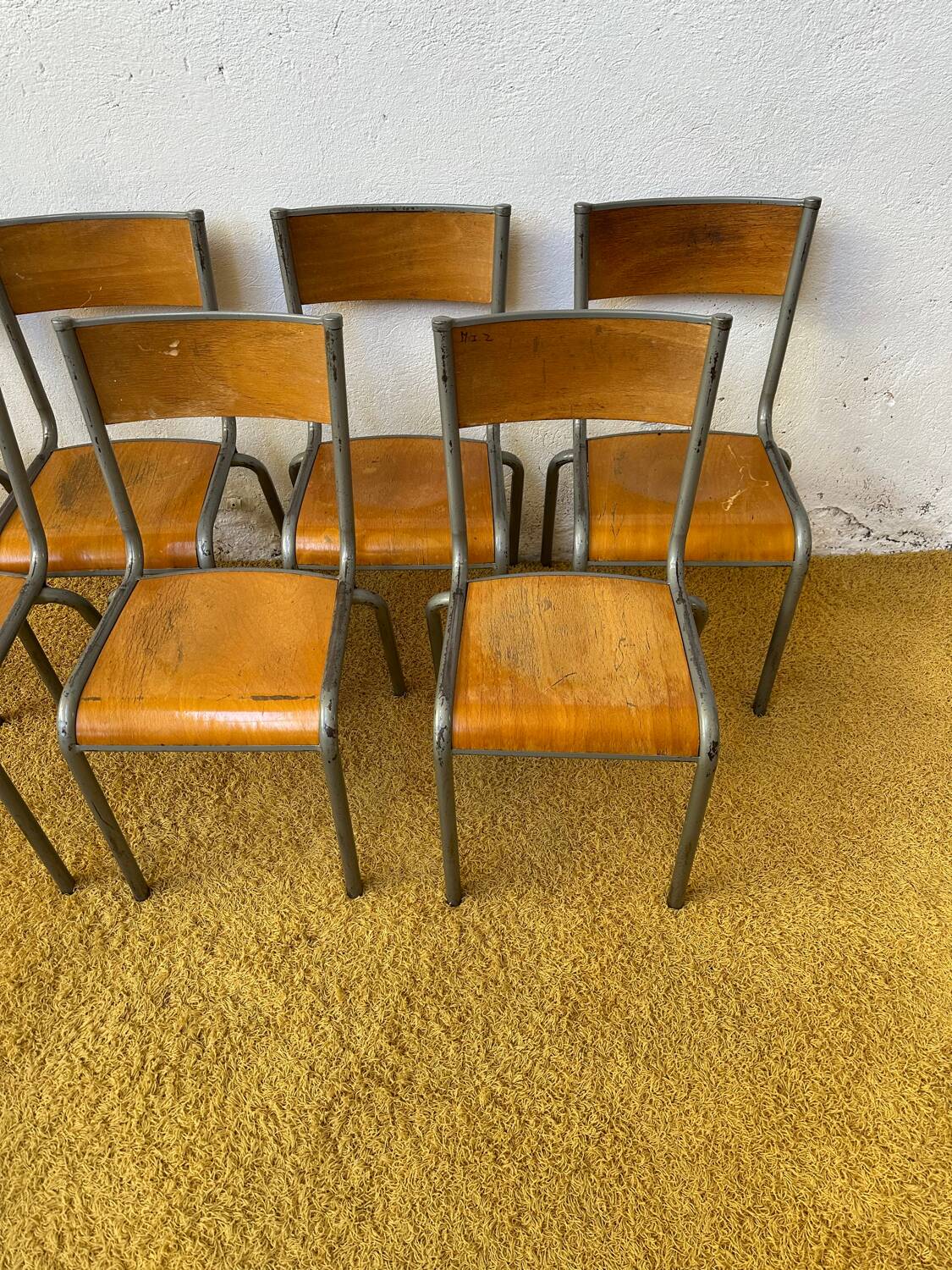 Lot of 7 school chairs