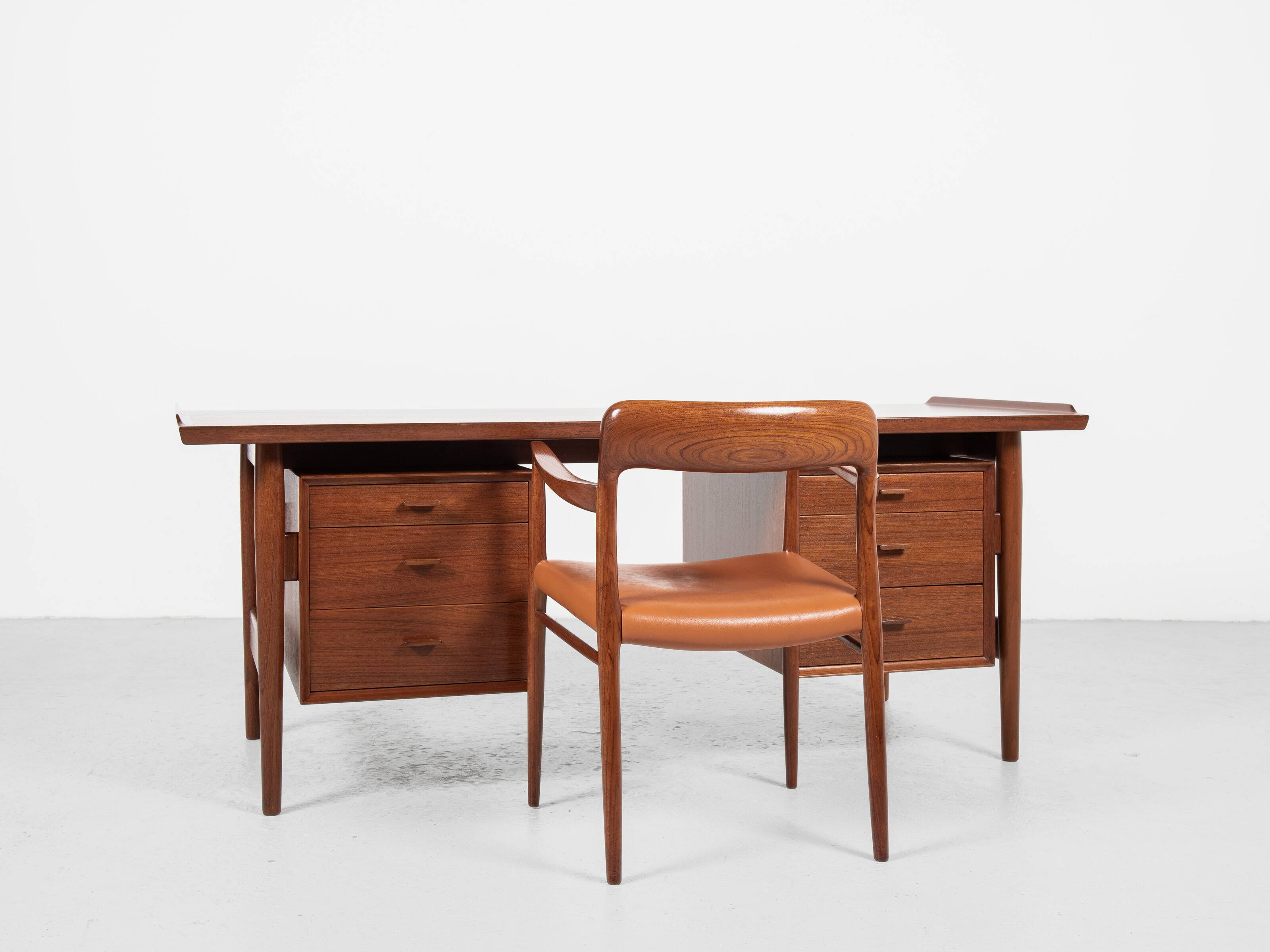 Midcentury Danish desk in teak by Arne Vodder for Sibast 1960s - 180cm