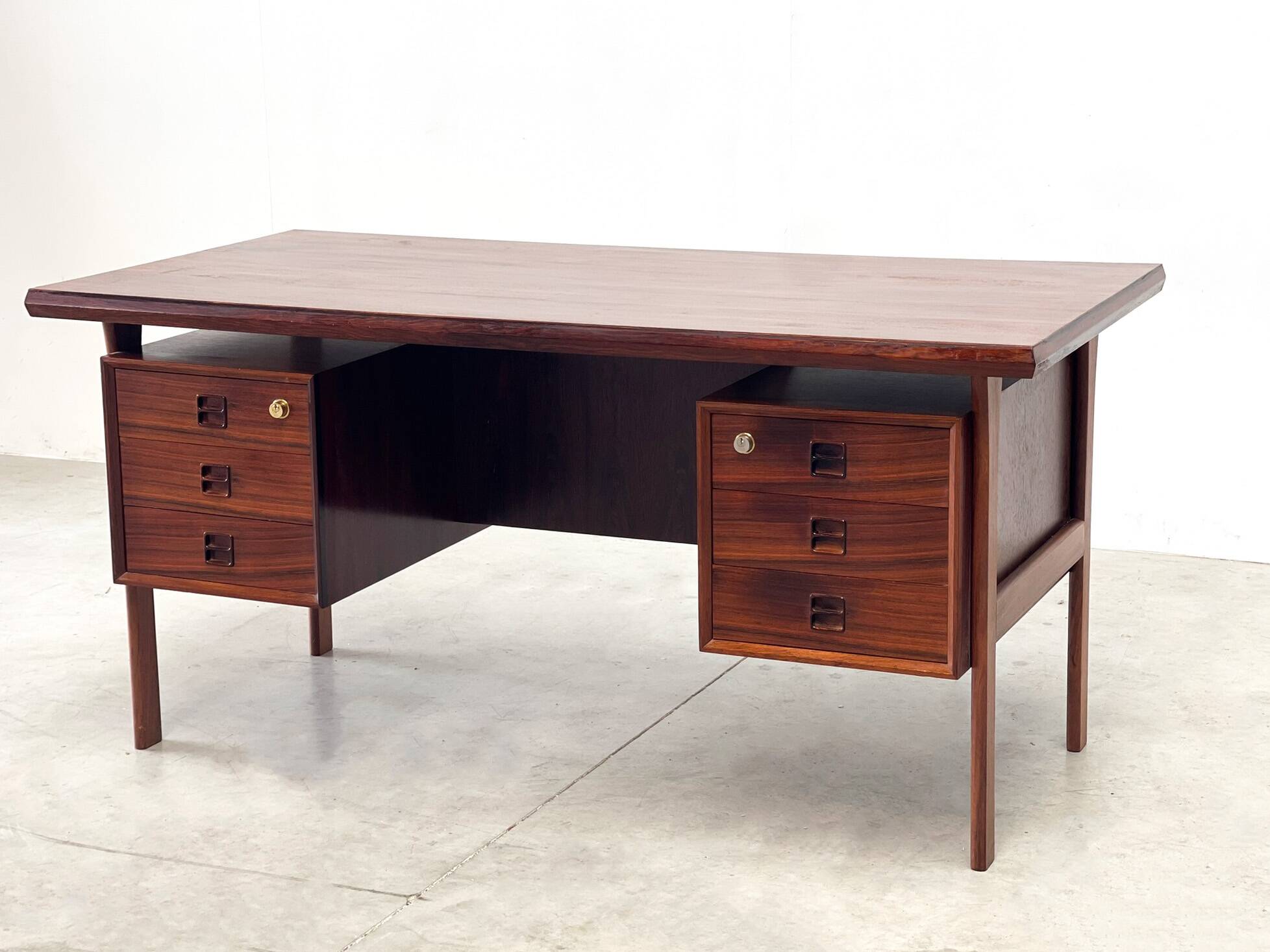 Arne Vodder Rosewood double sided desk