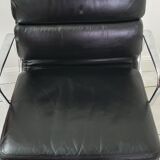 Fauteuil EA208 soft pad Charles et Ray Eames édition Herman Miller