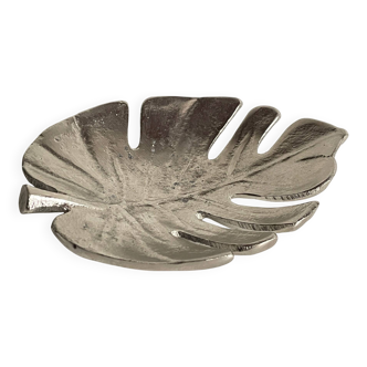 LEAF-Shaped Metal Pocket Empty