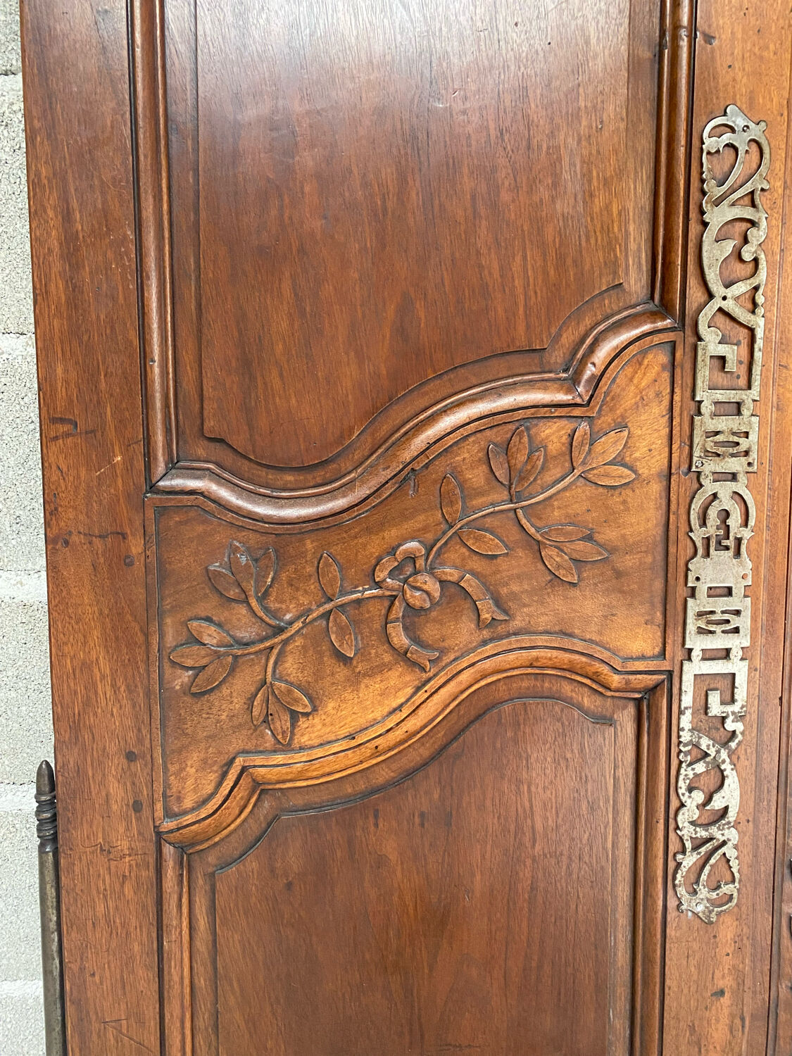 Pair of doors walnut 18th