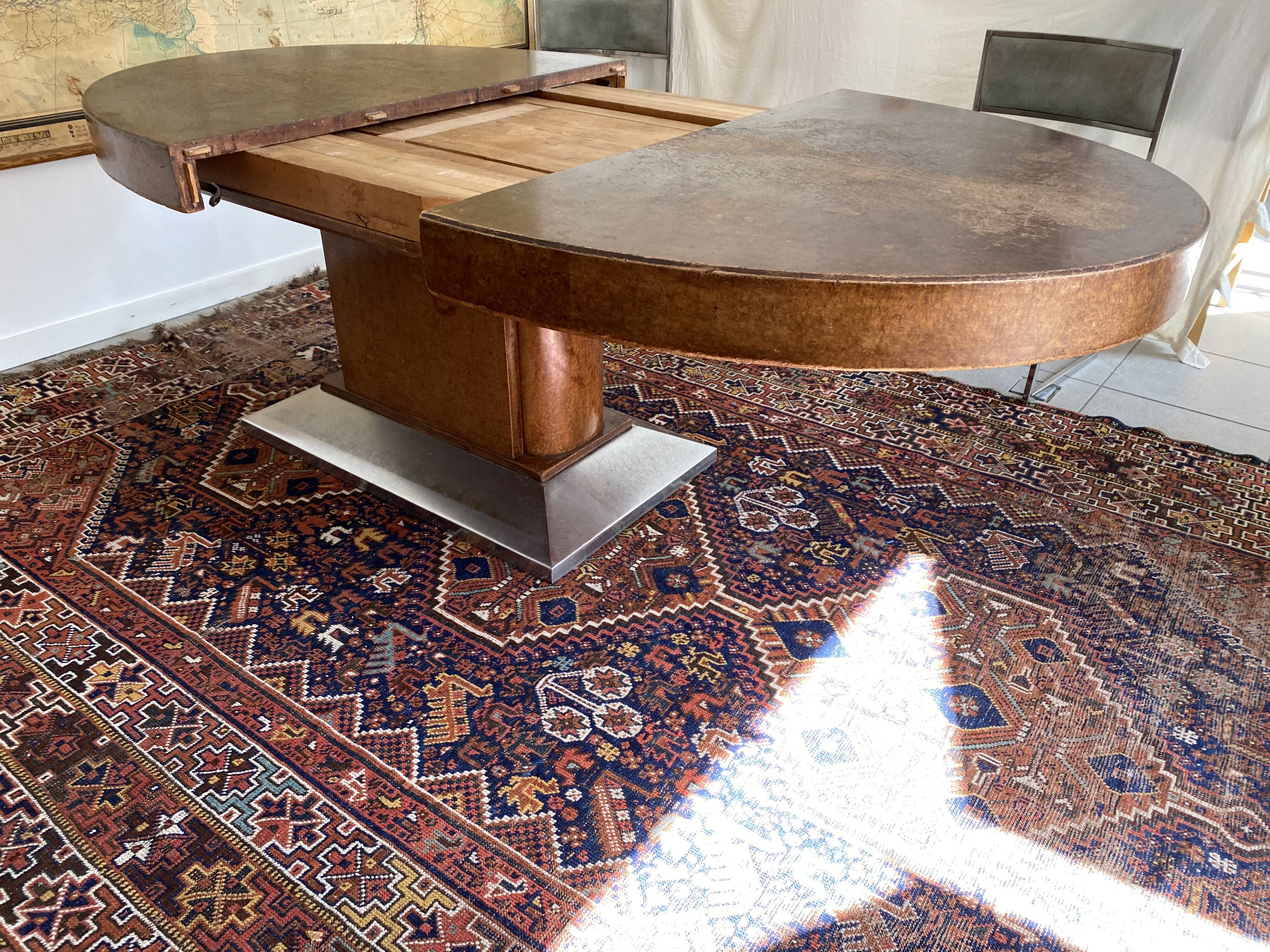 Art deco dining room table