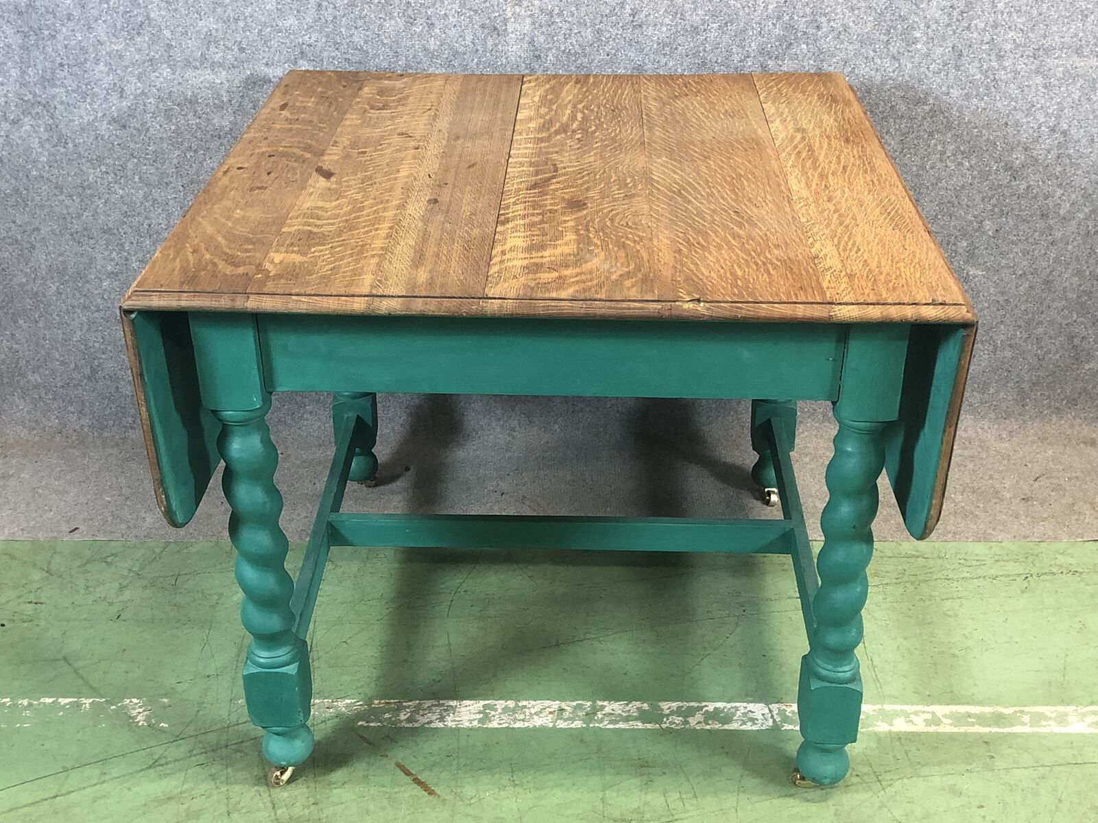 English table with oak flaps-30s