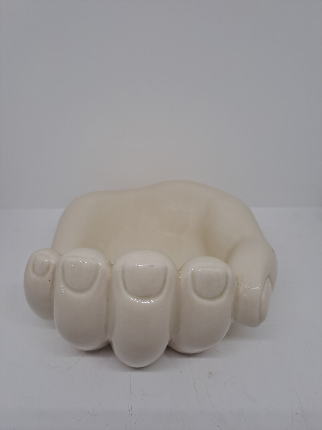 Empty pocket open hand like bear's paw 80's