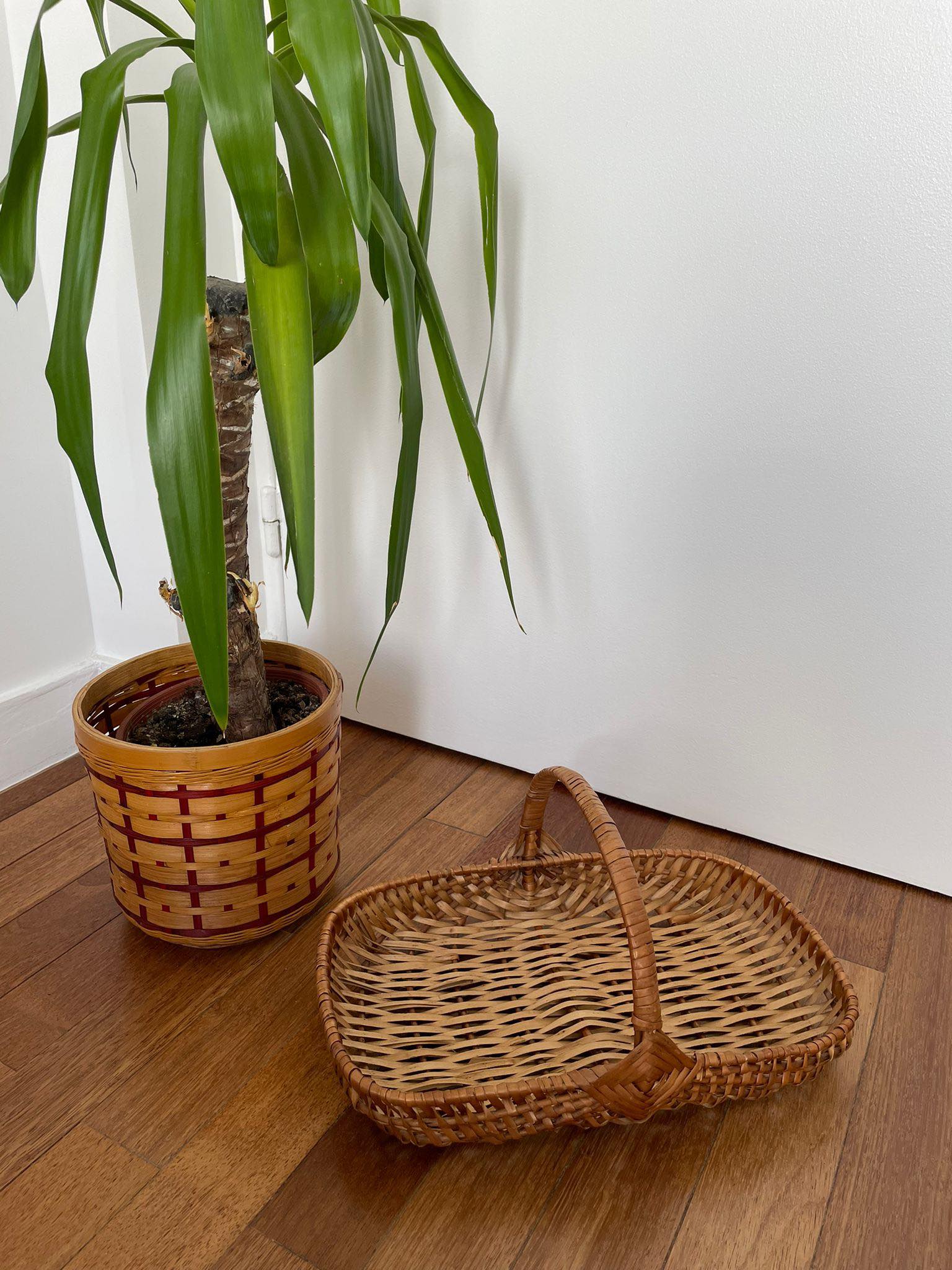 Rectangular wicker basket