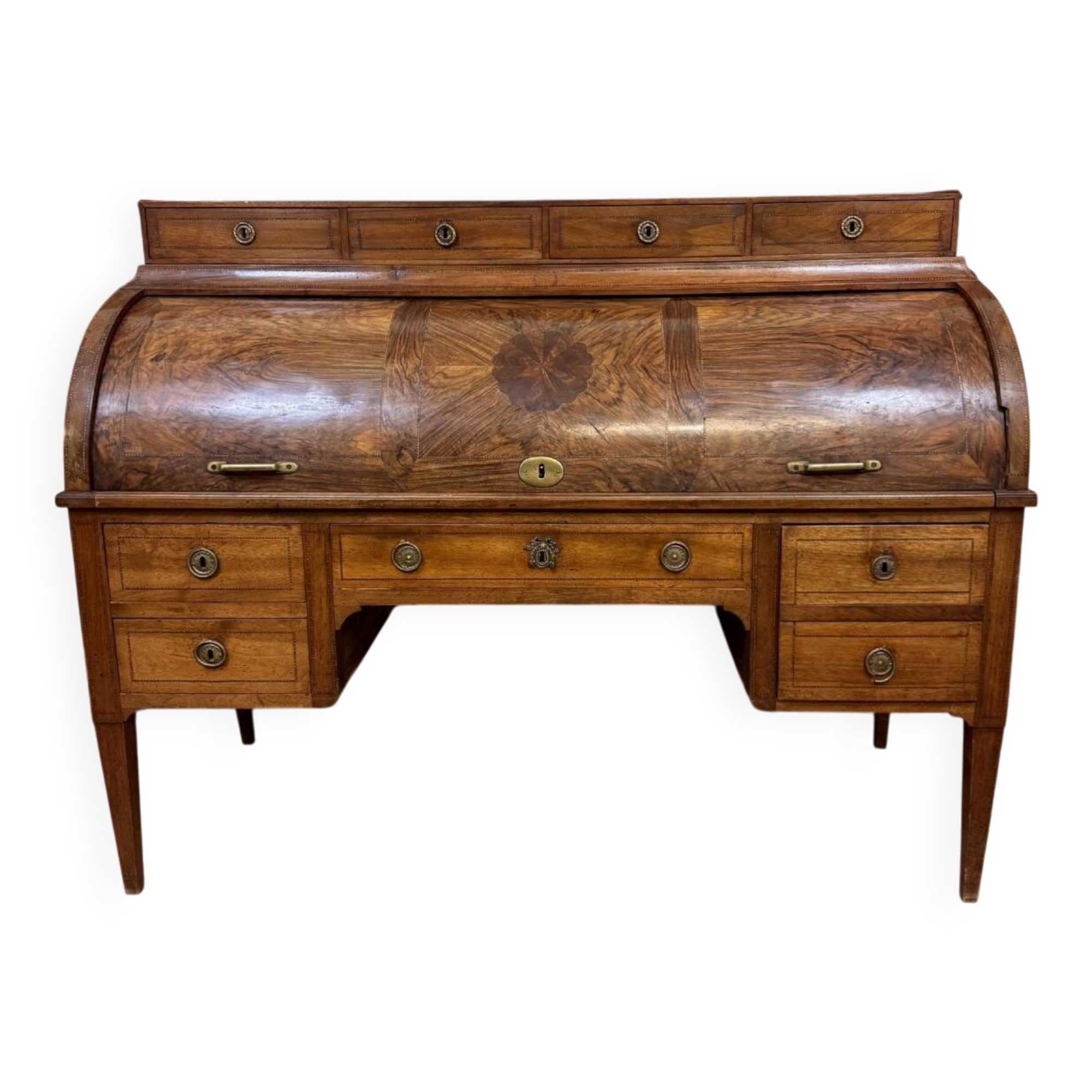 Bureau à cylindre de centre en noyer, époque Louis XVI