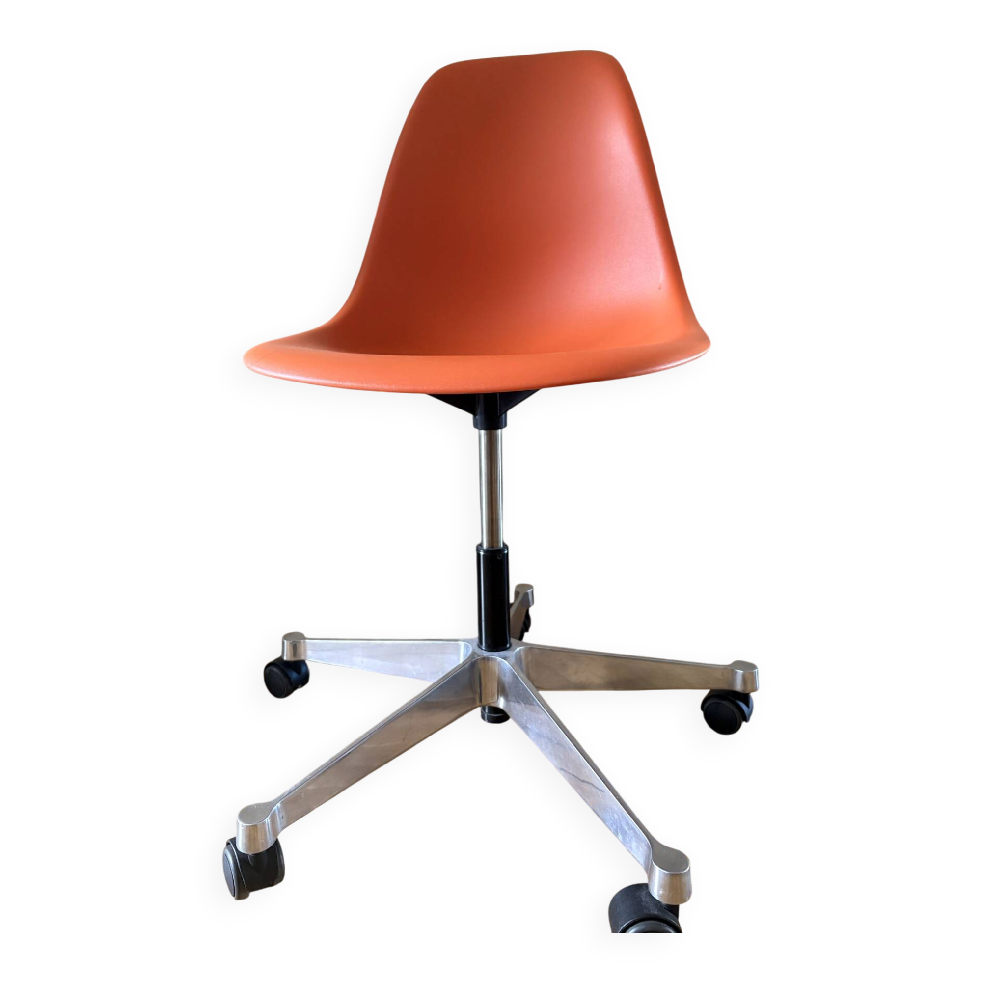 Vitra eames desk chair