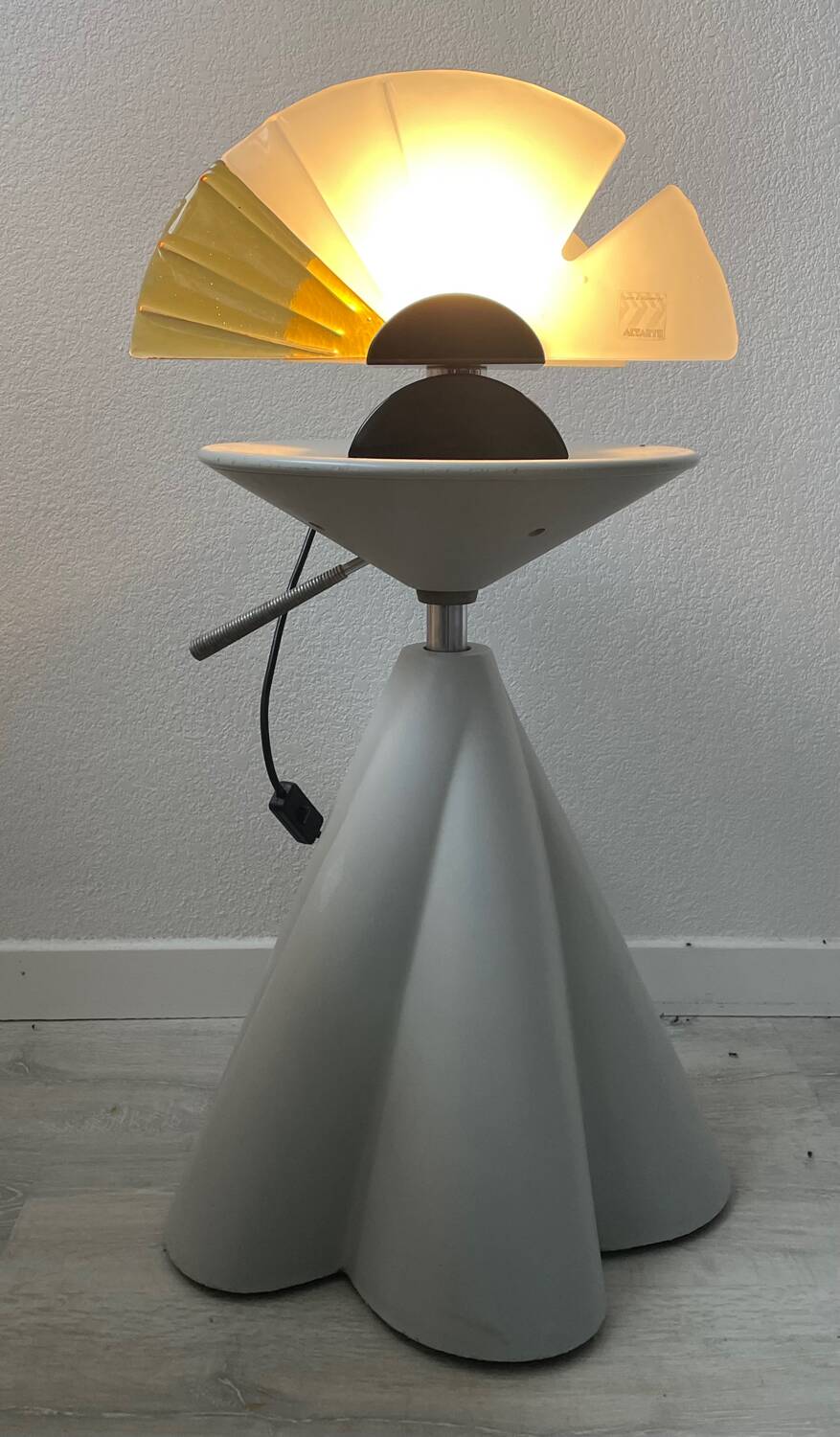 Half-moon Murano lamp