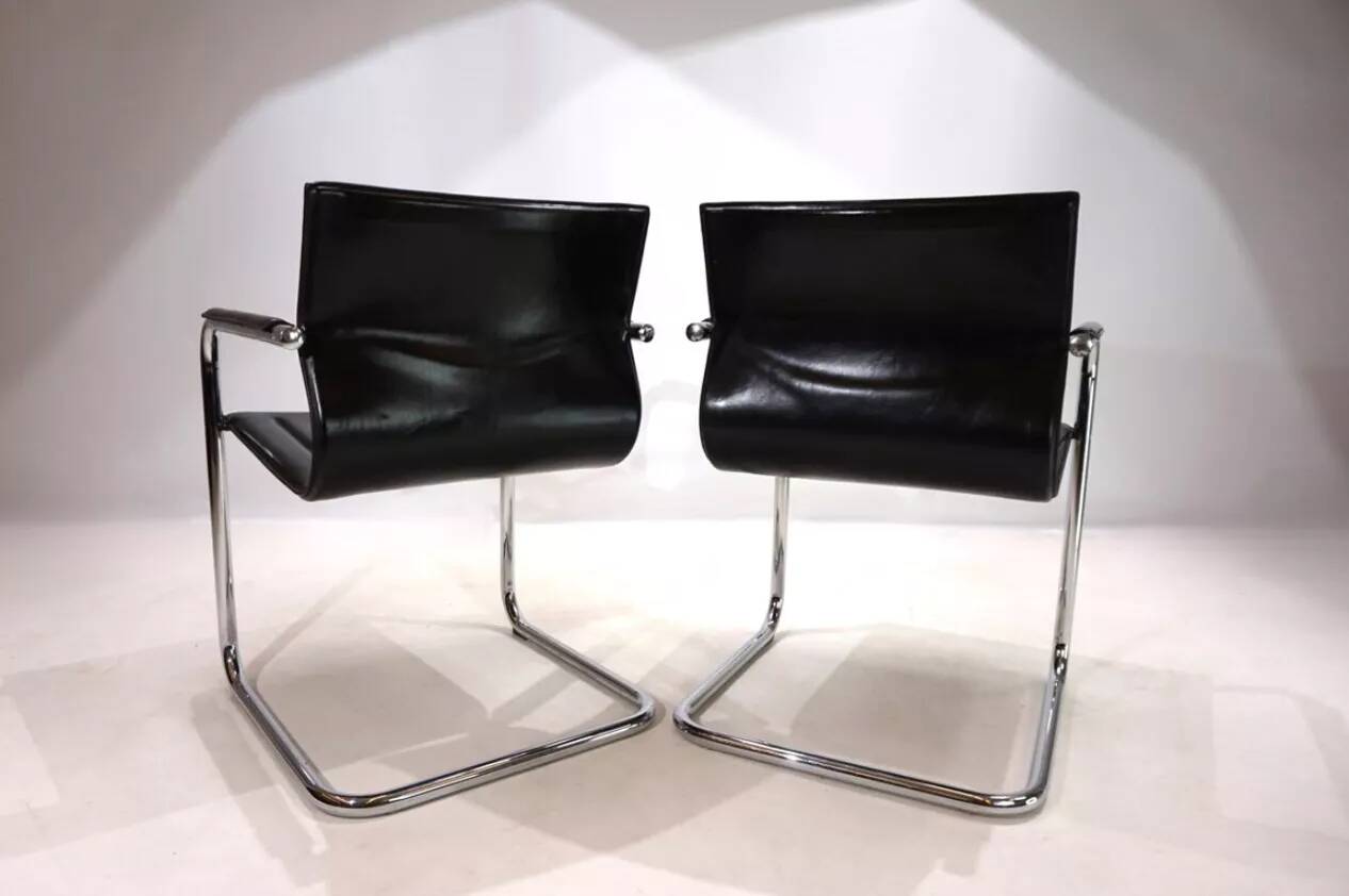 Matteo grassi mg15 cantilever armchairs - black leather