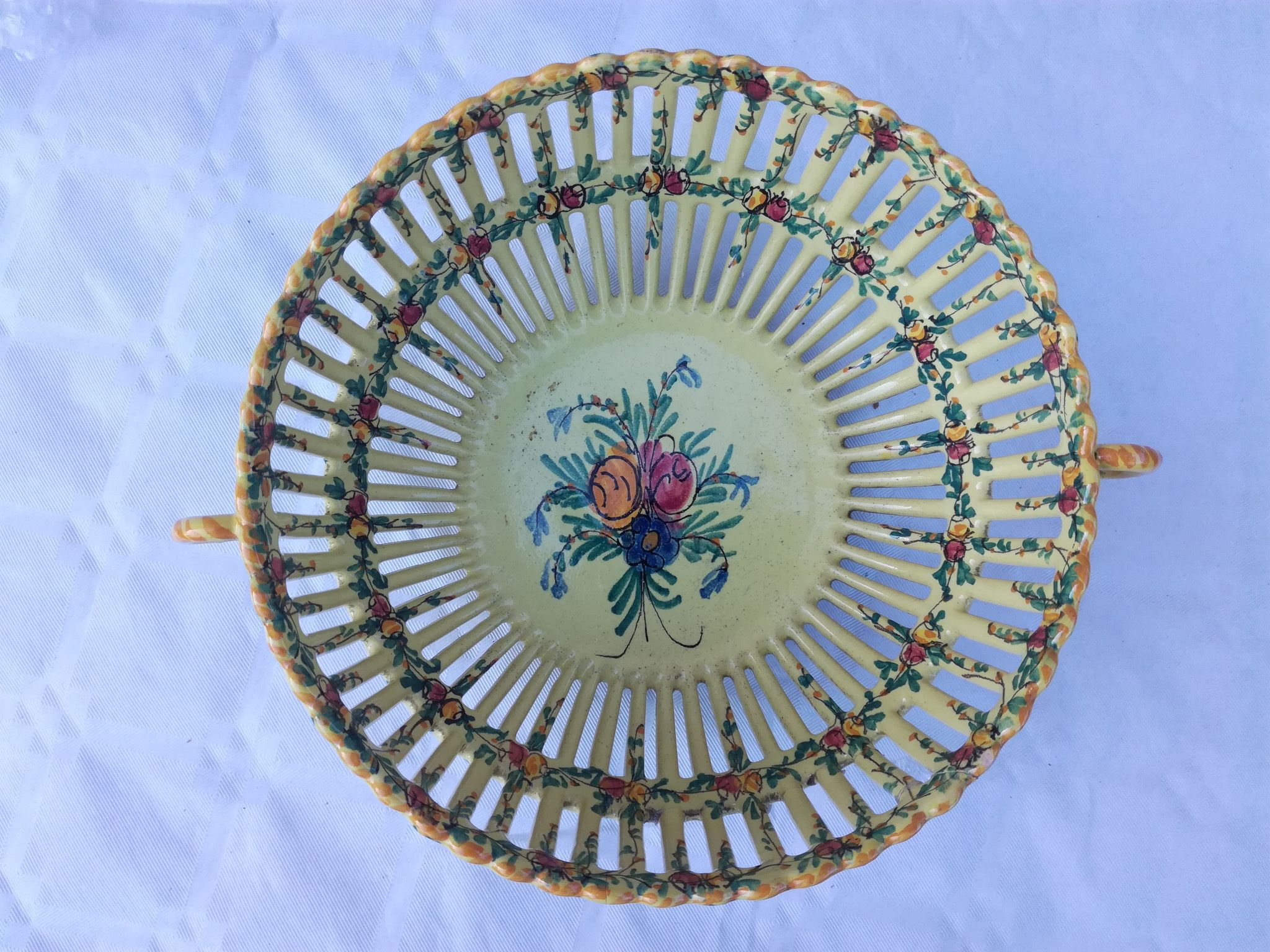 Coupelle en faience