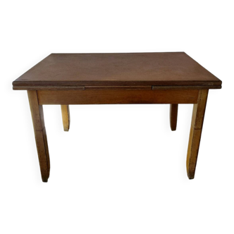 Old farmhouse table from the 50s with 1 drawer.