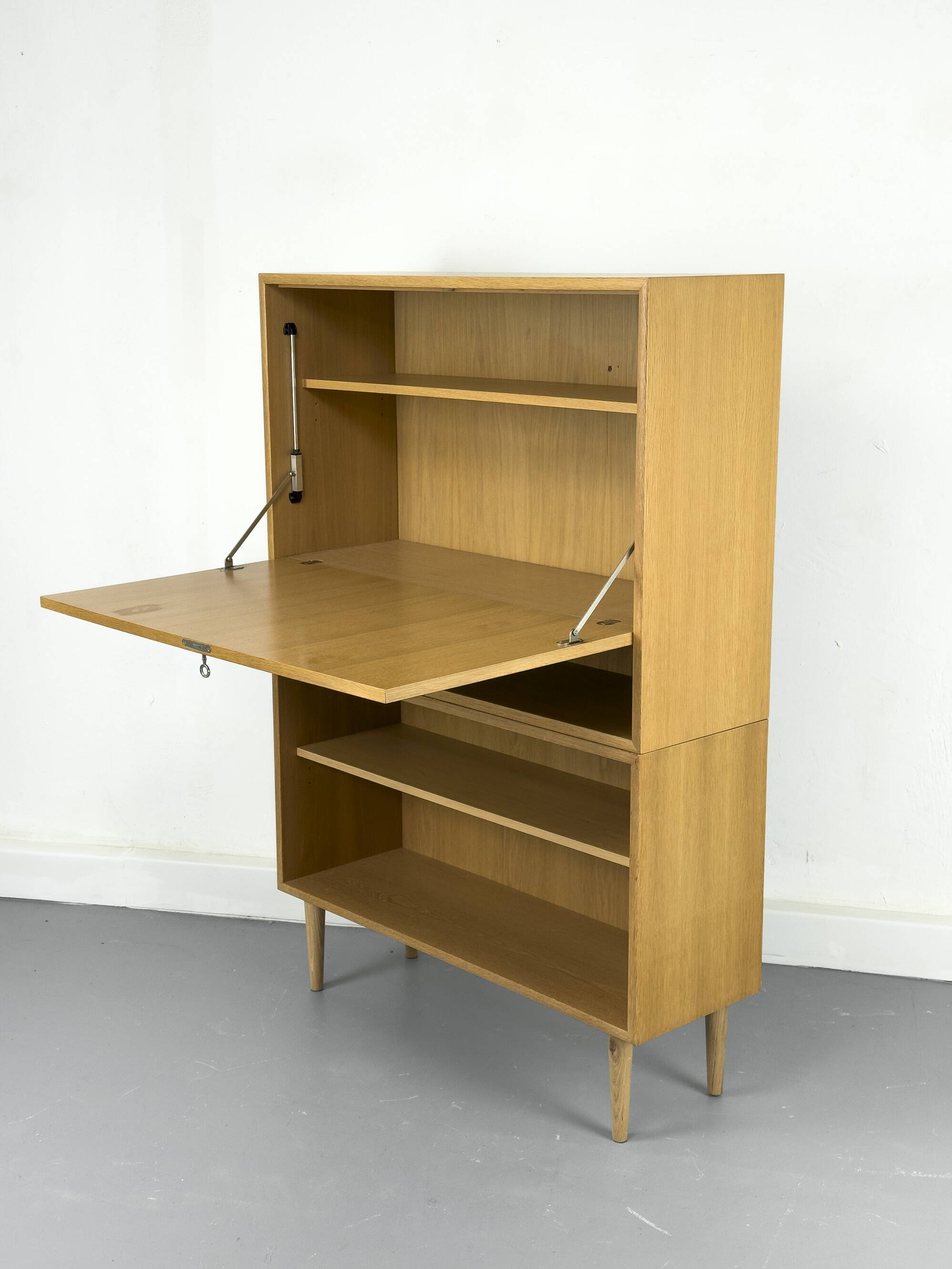 Cabinet en chêne de Wk Möbel, années 1970