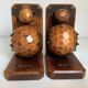 Paire de serre livres boules en bois