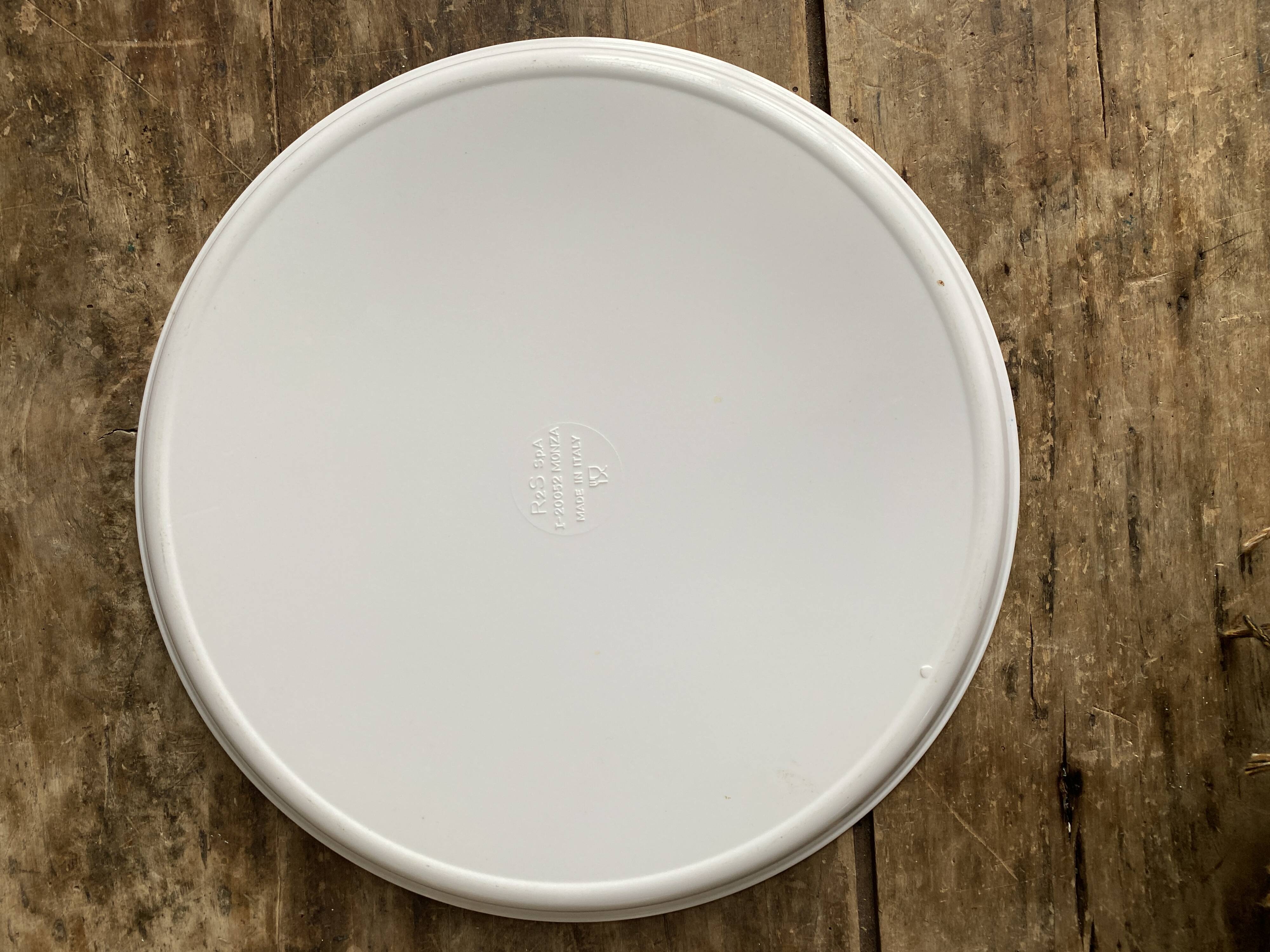 R2S tray artist Sylvia Huber Gaensslen - 3 cats