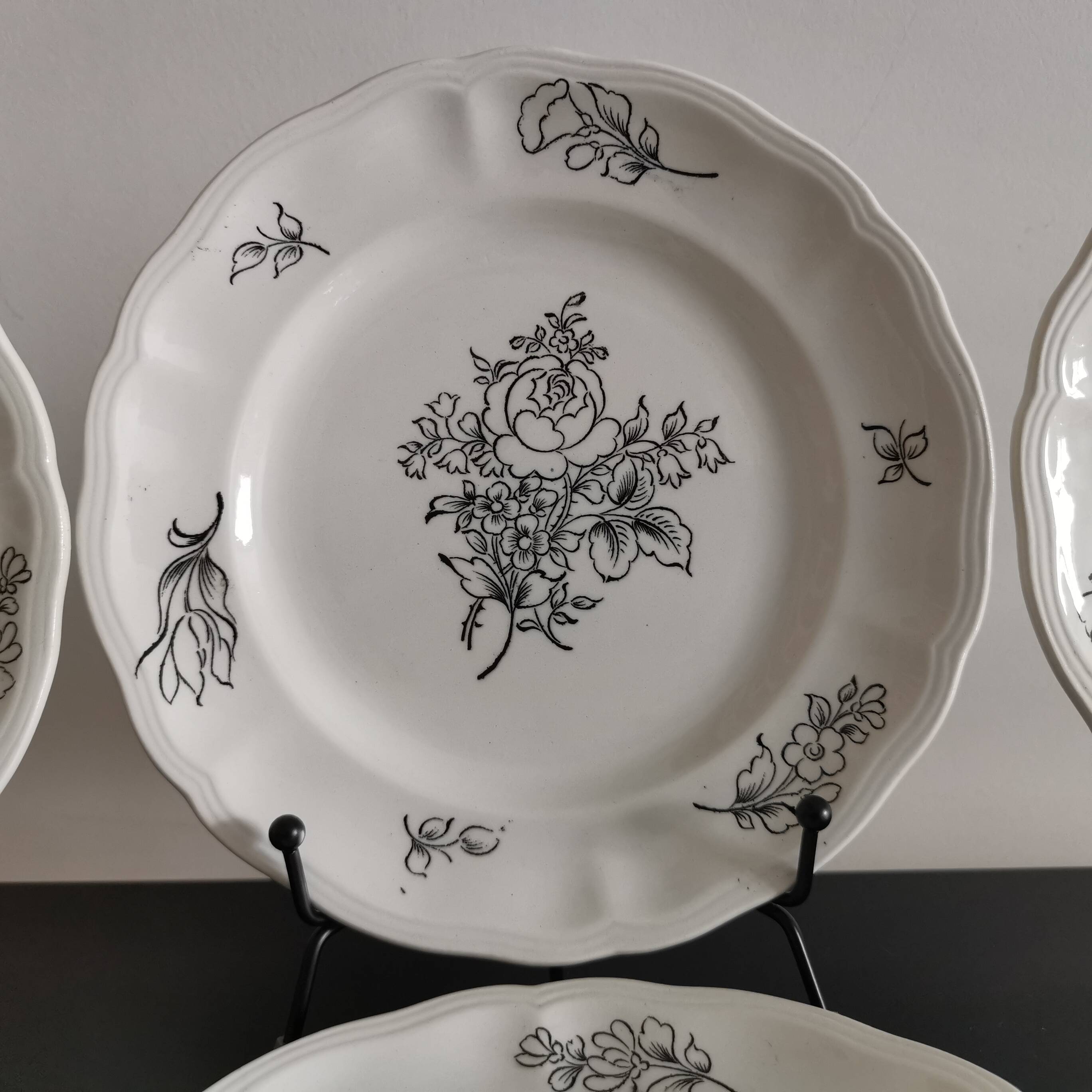 Dessert plates in half Luneville porcelain, black decor