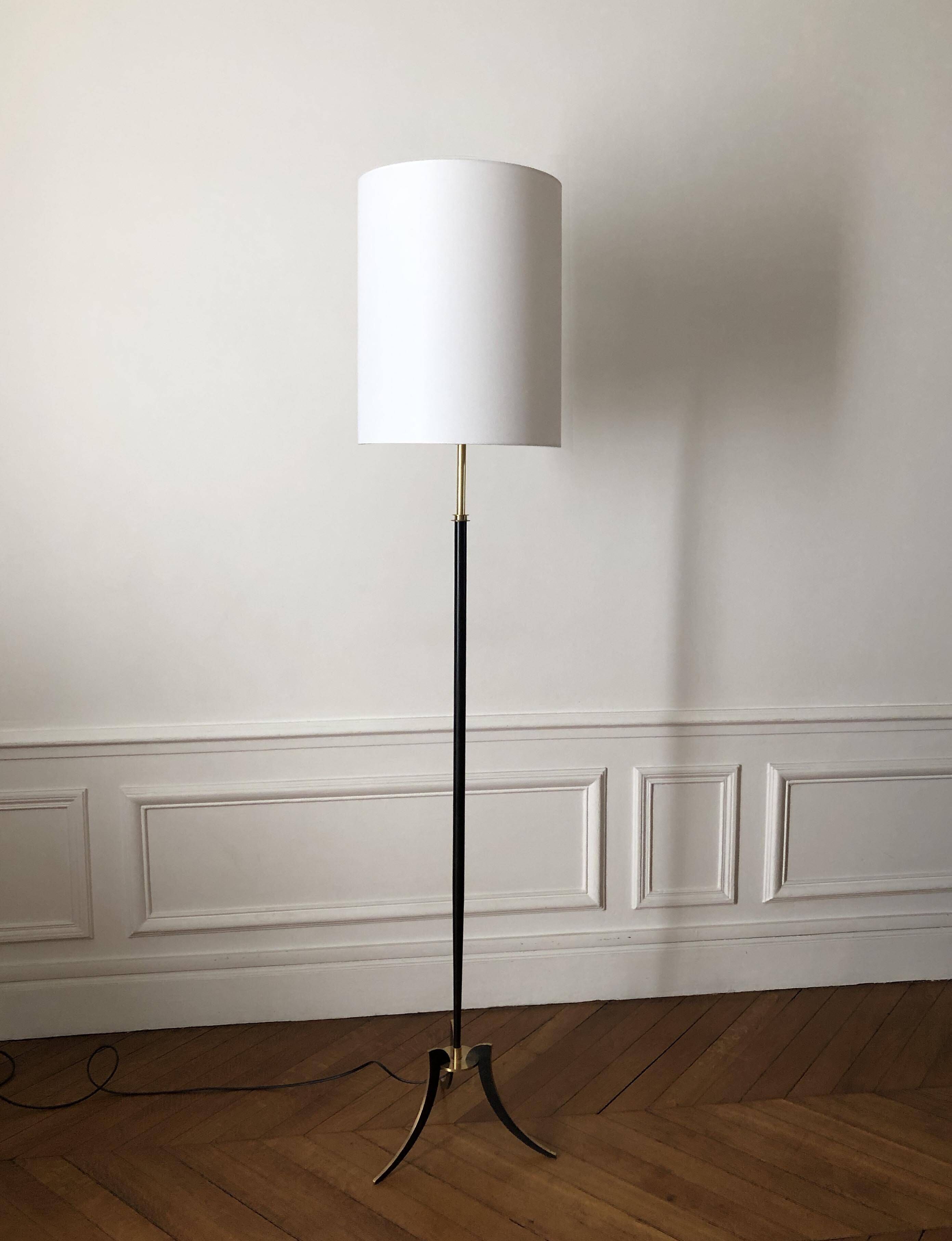 1950s-1960s tripod floor lamp