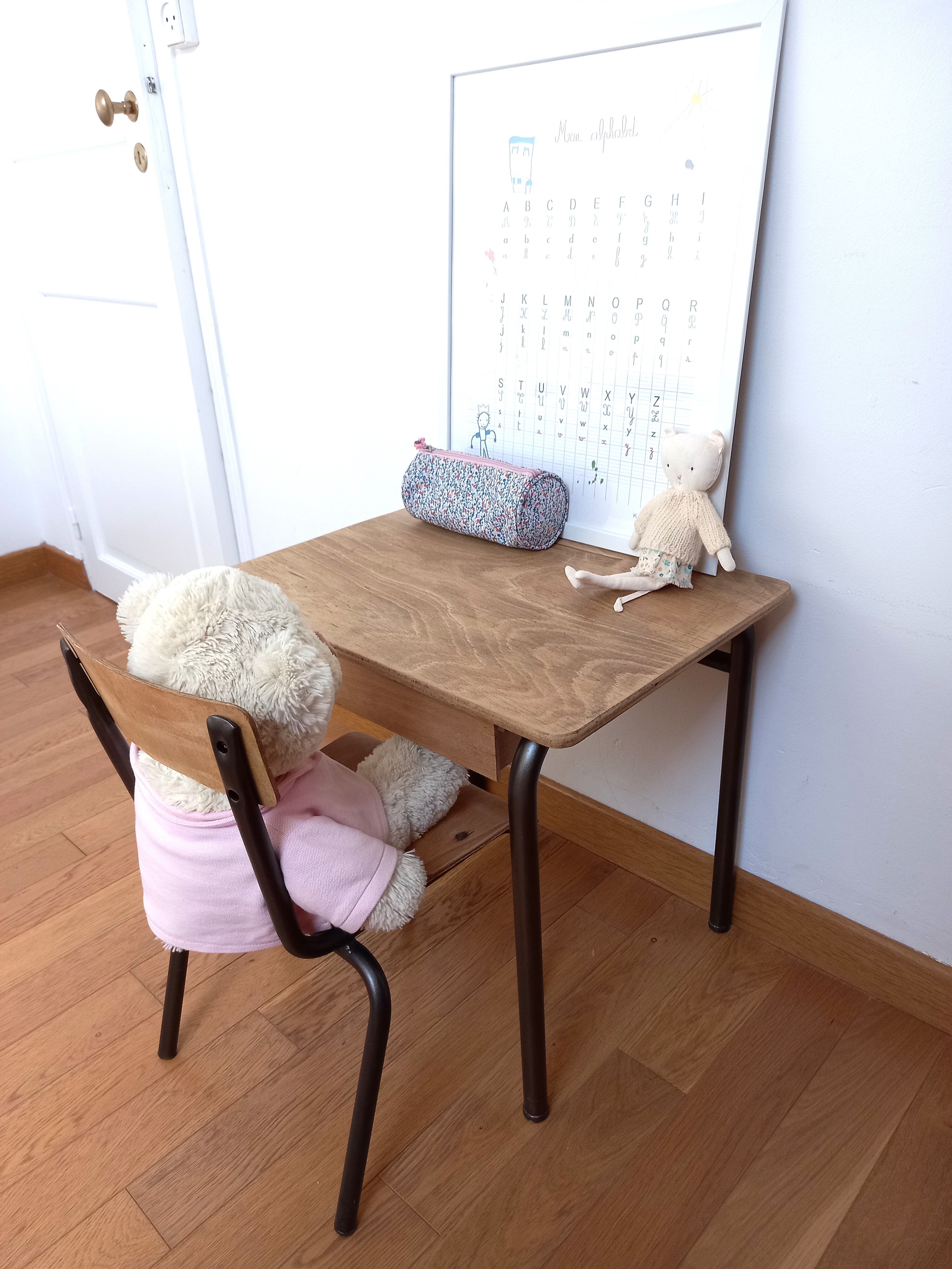 Ensemble bureau & chaise enfant