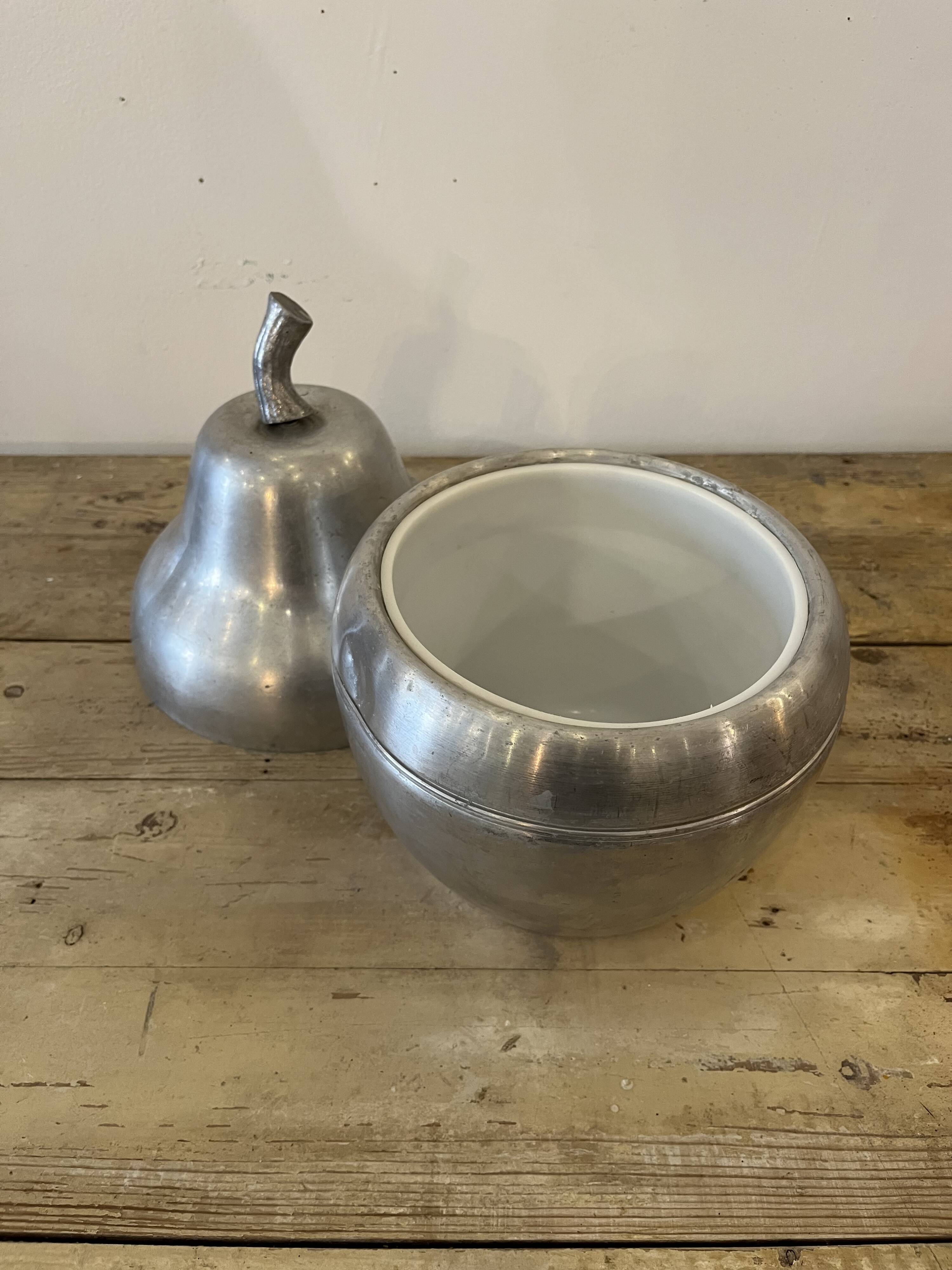 XXL pear ice bucket in silver metal