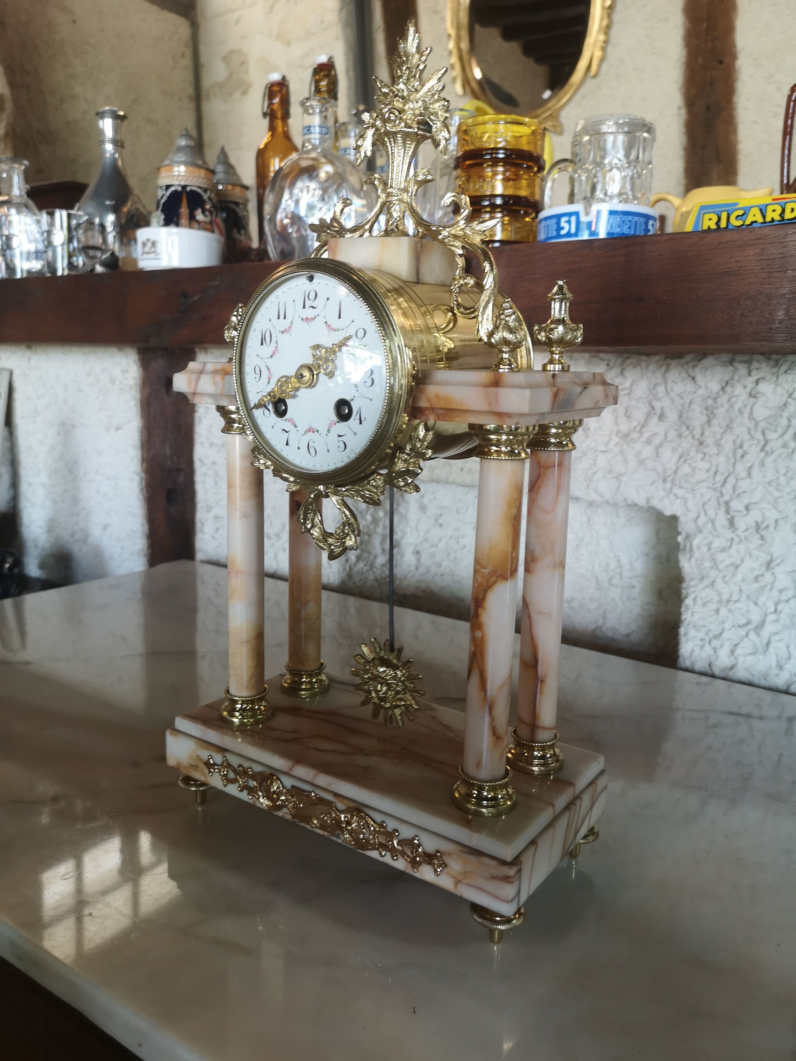 Pendule style Louis XVI