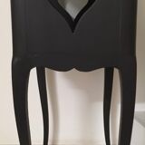 Bedside table