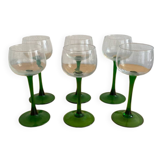 Set of 6 green stemmed glasses