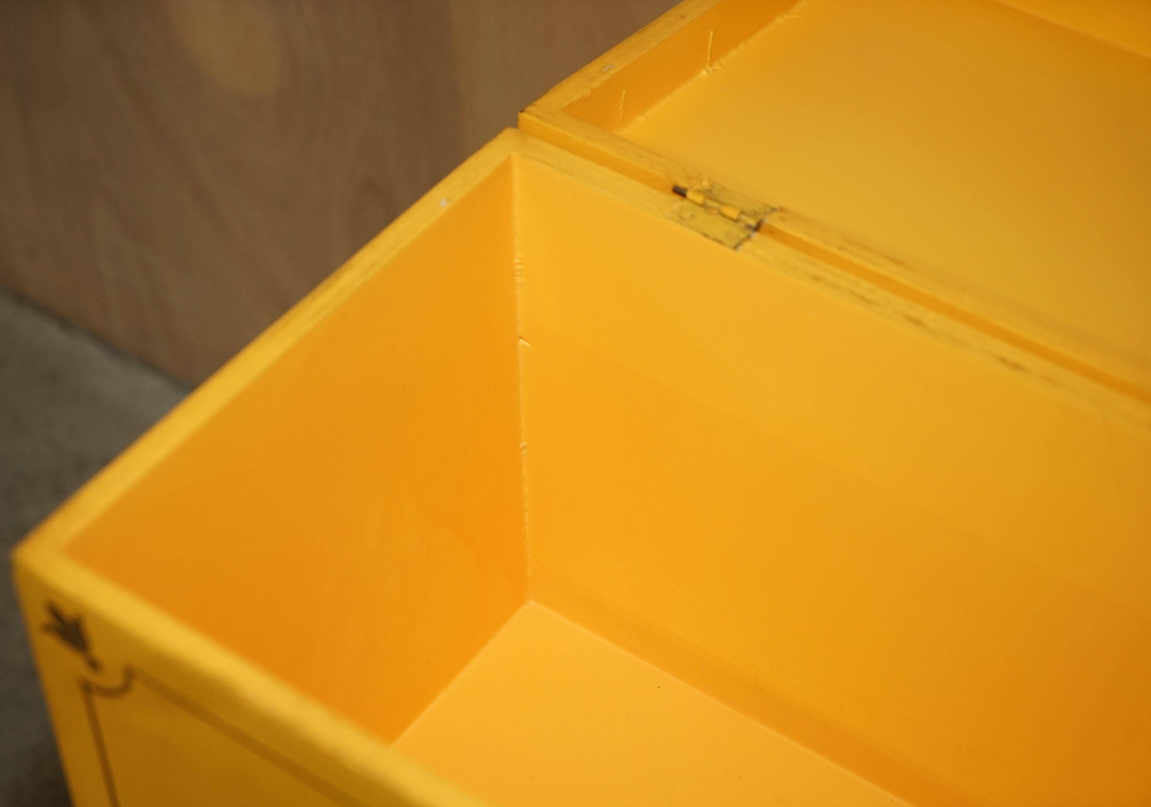 Antique Japanese commode hand-painted and lacquered.