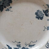 7 flat plates in Terre de Fer St Amand model Boule de Neige