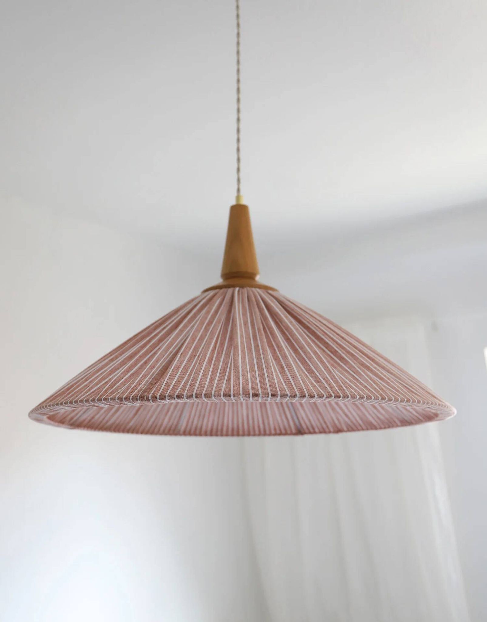 Suspension ELEONORE — 60 cm, lin et coton rayé terra