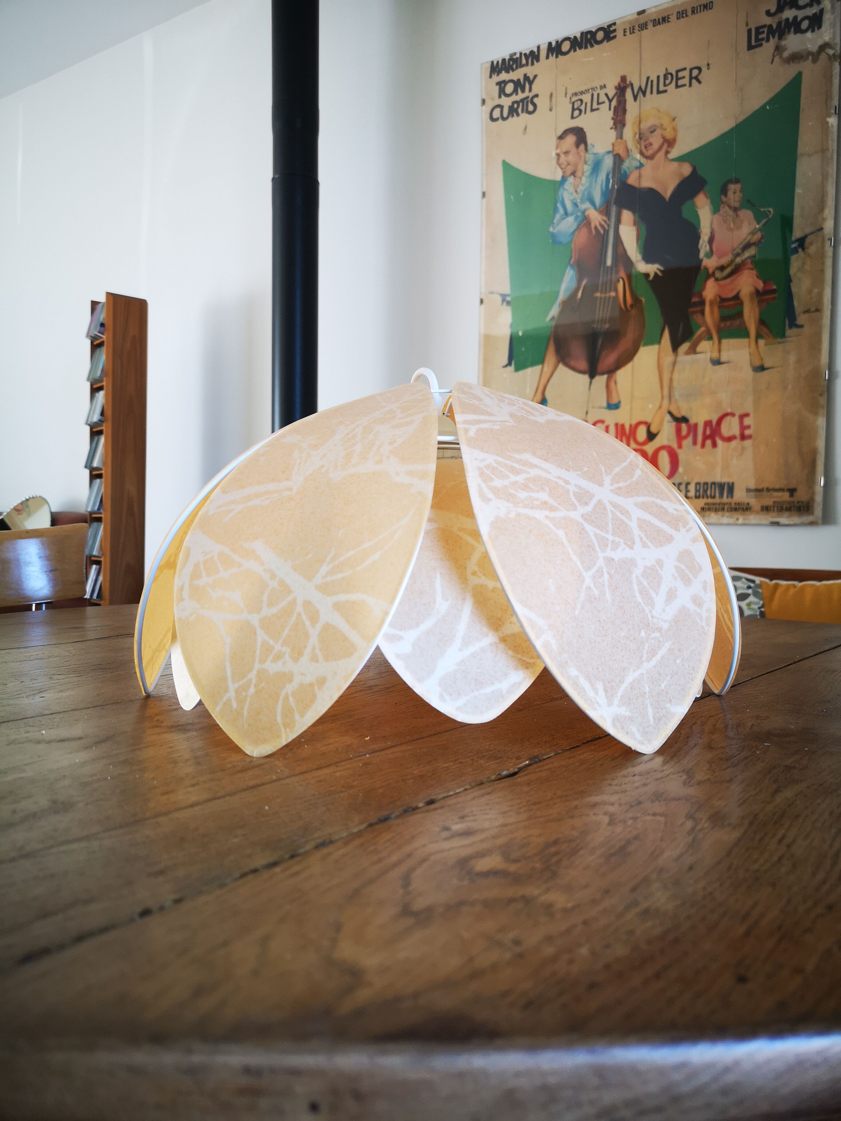 Suspension lotus flower